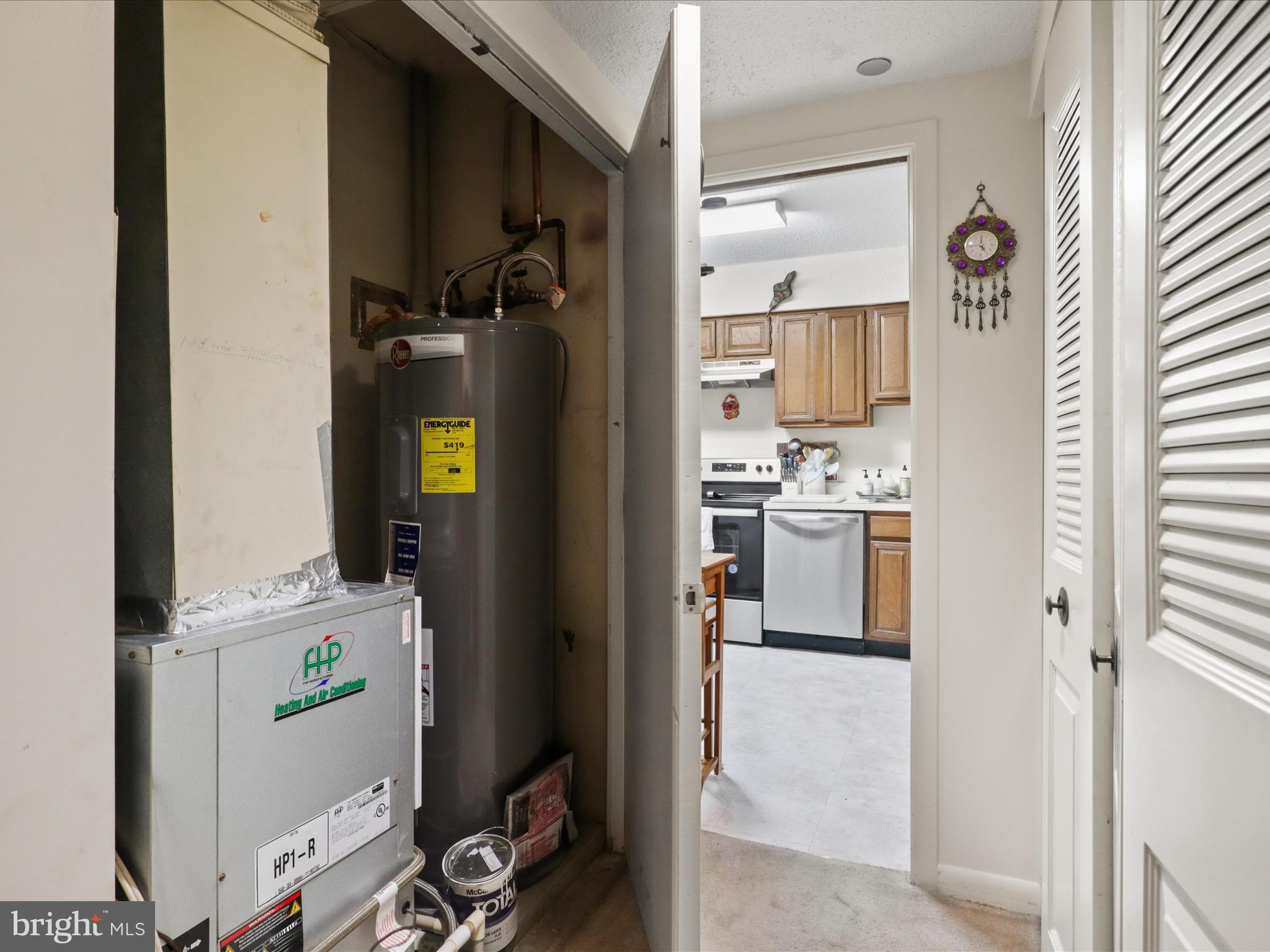 SKYLINE HOUSE - Residential