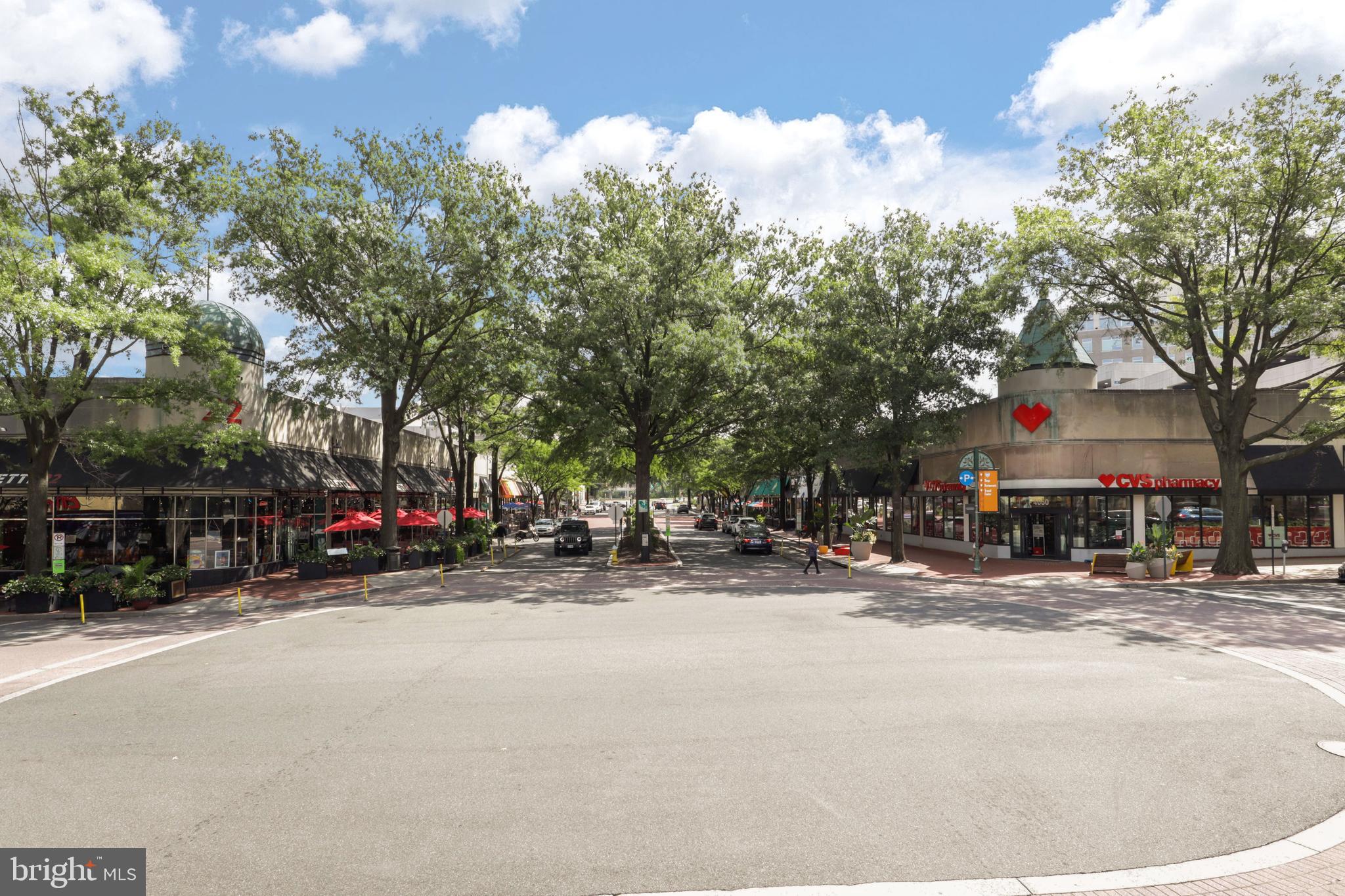 SKYLINE HOUSE - Residential