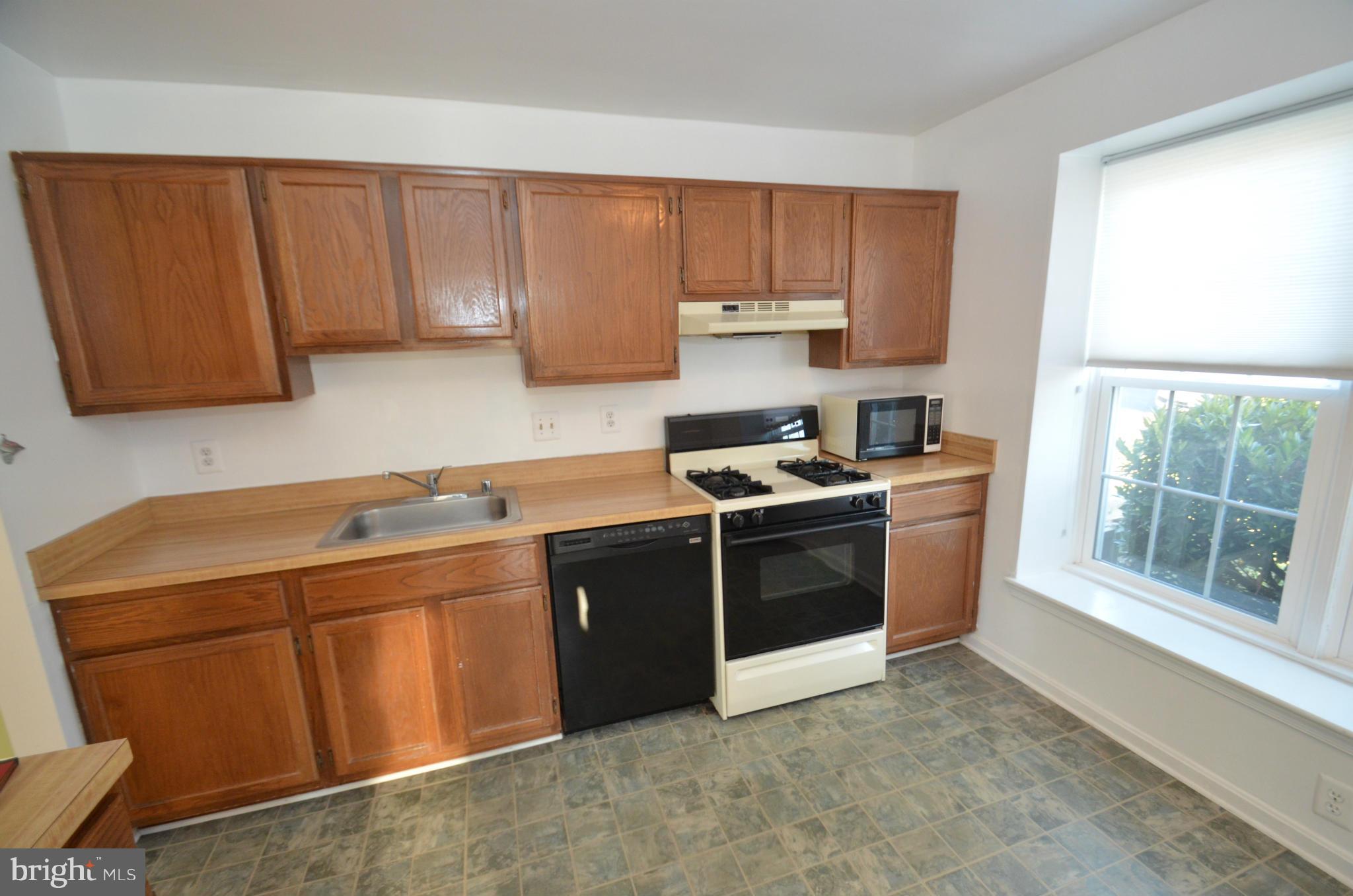 HAYFIELD VIEW - Residential Lease