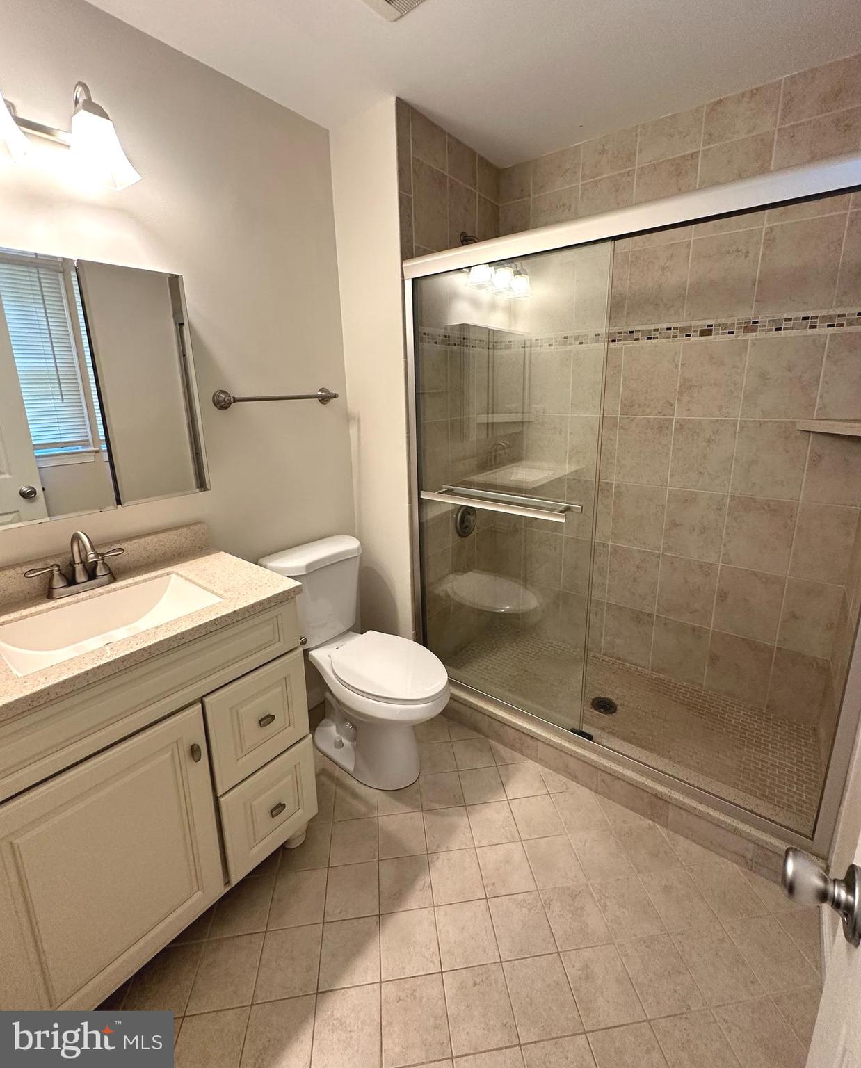 HOLMES - Residential Lease