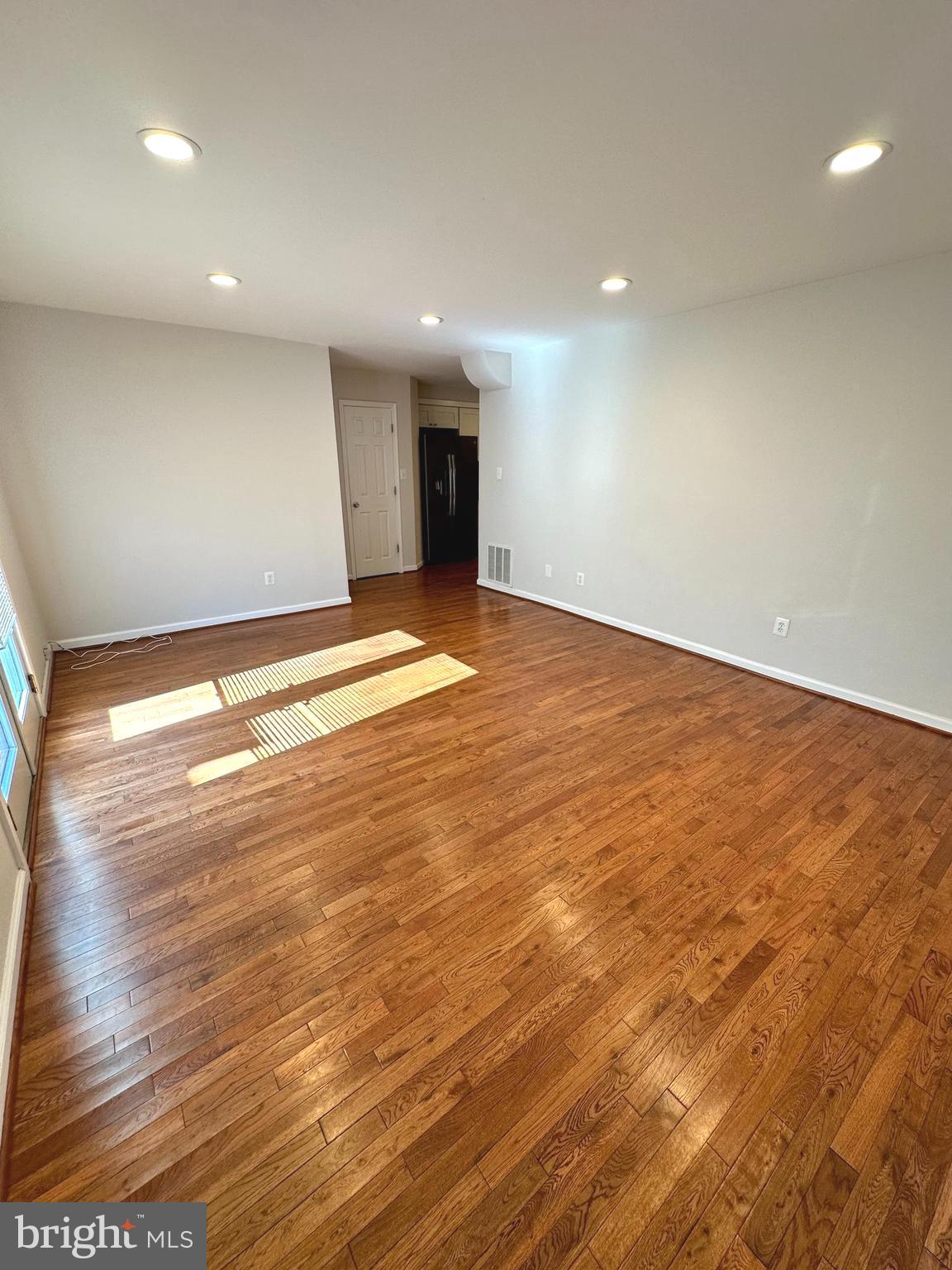 HOLMES - Residential Lease