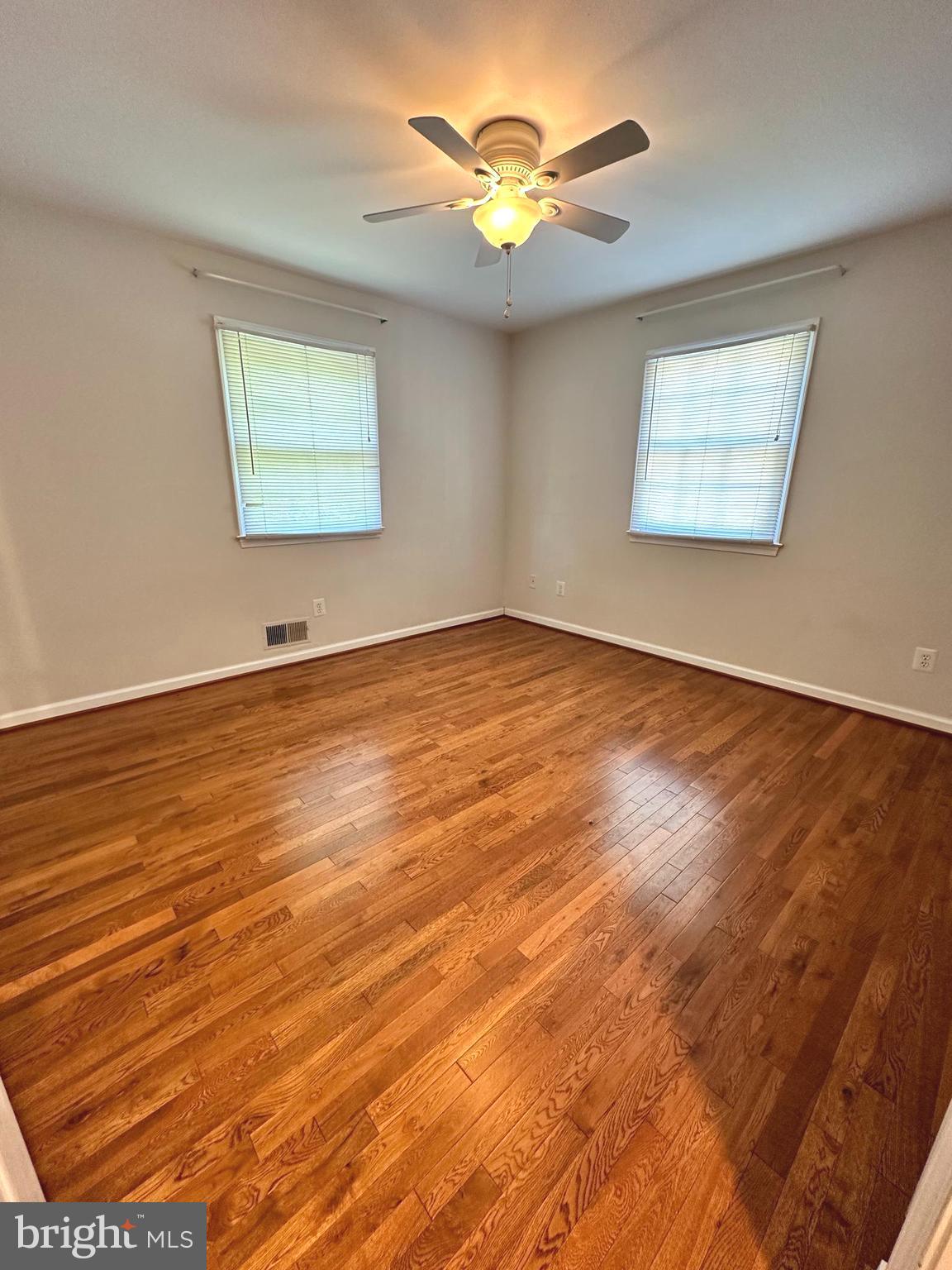 HOLMES - Residential Lease