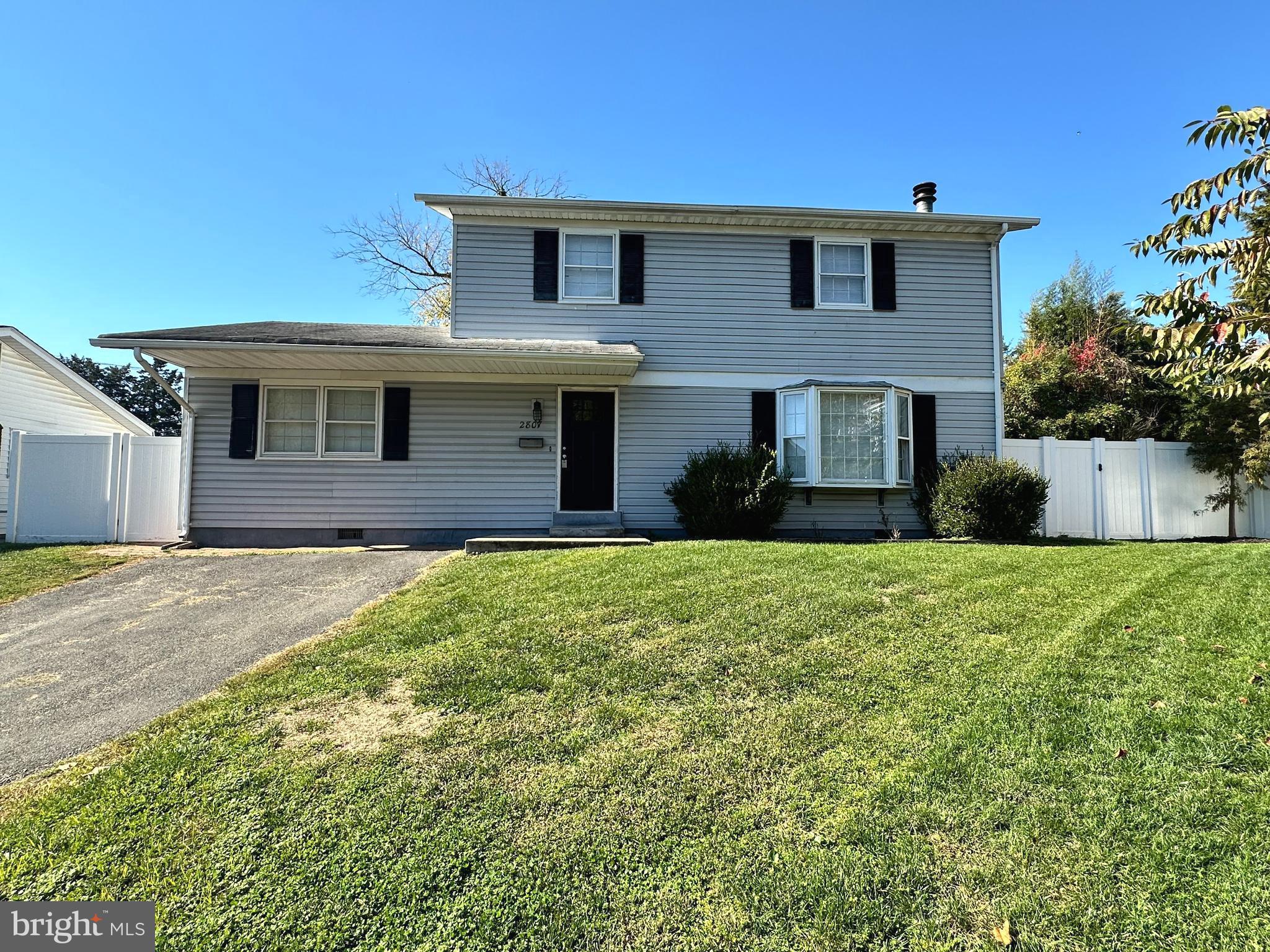 HOLMES - Residential Lease