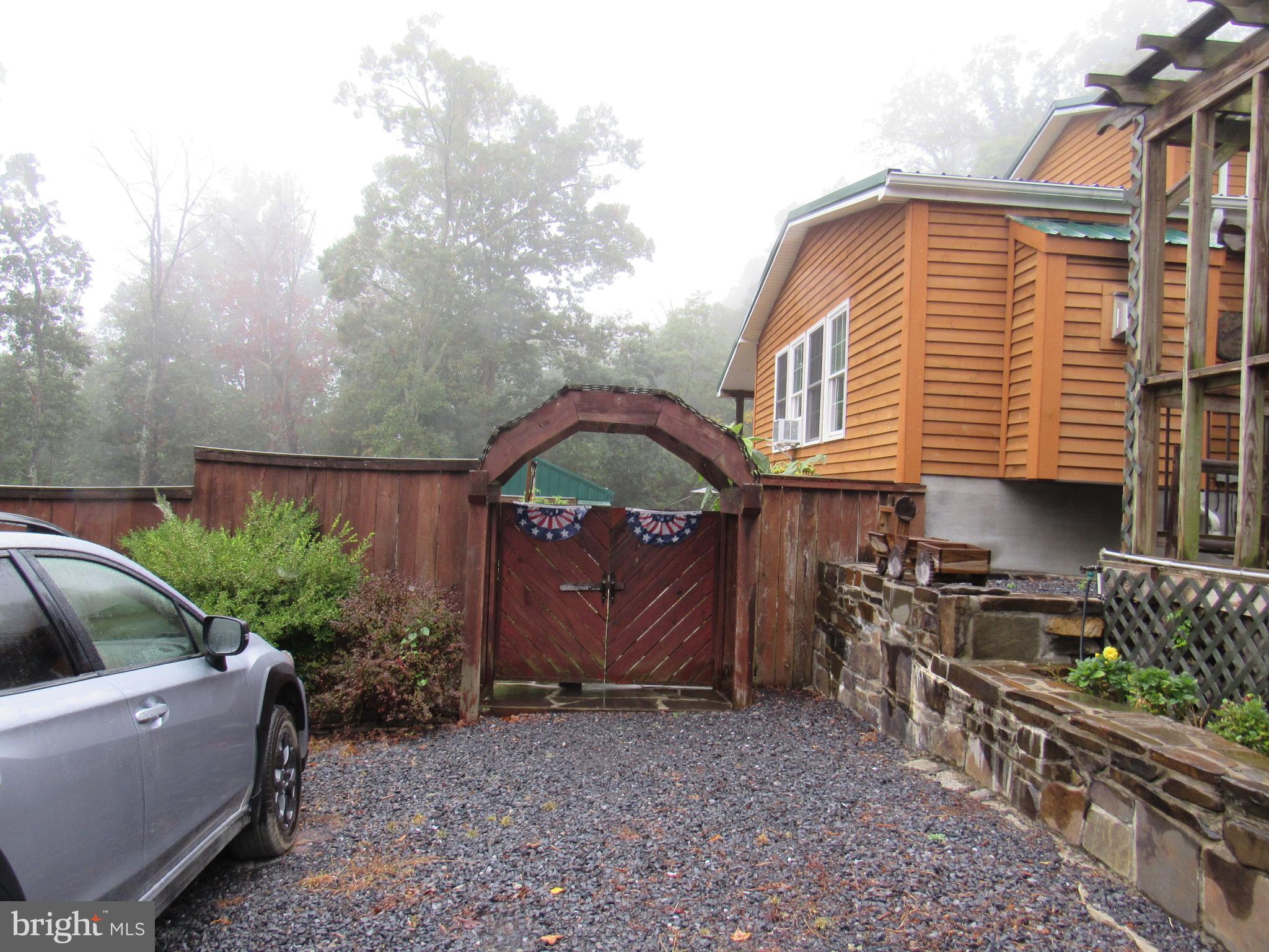 LOST RIVER RIDGE CIRCLE - Residential