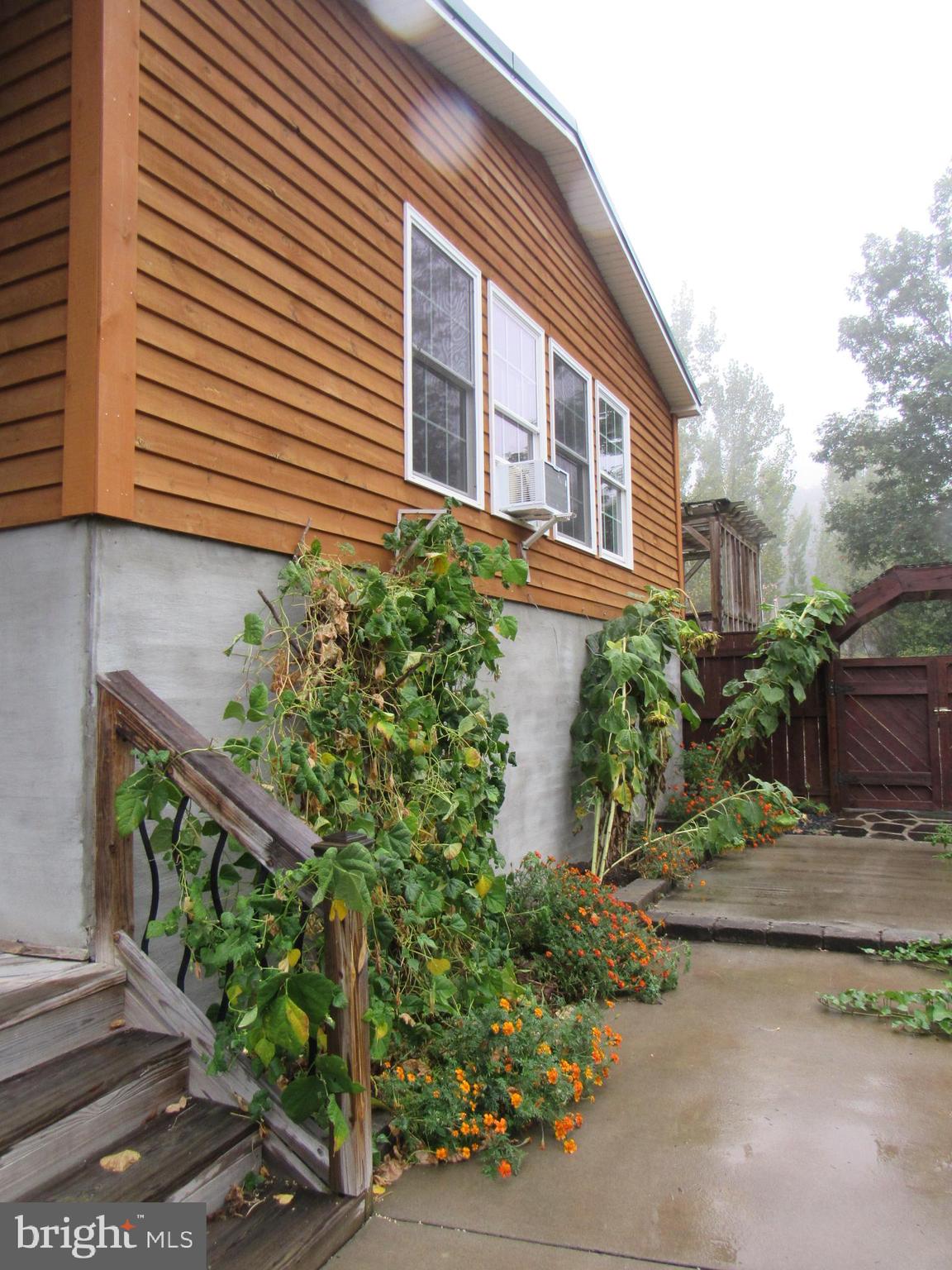 LOST RIVER RIDGE CIRCLE - Residential