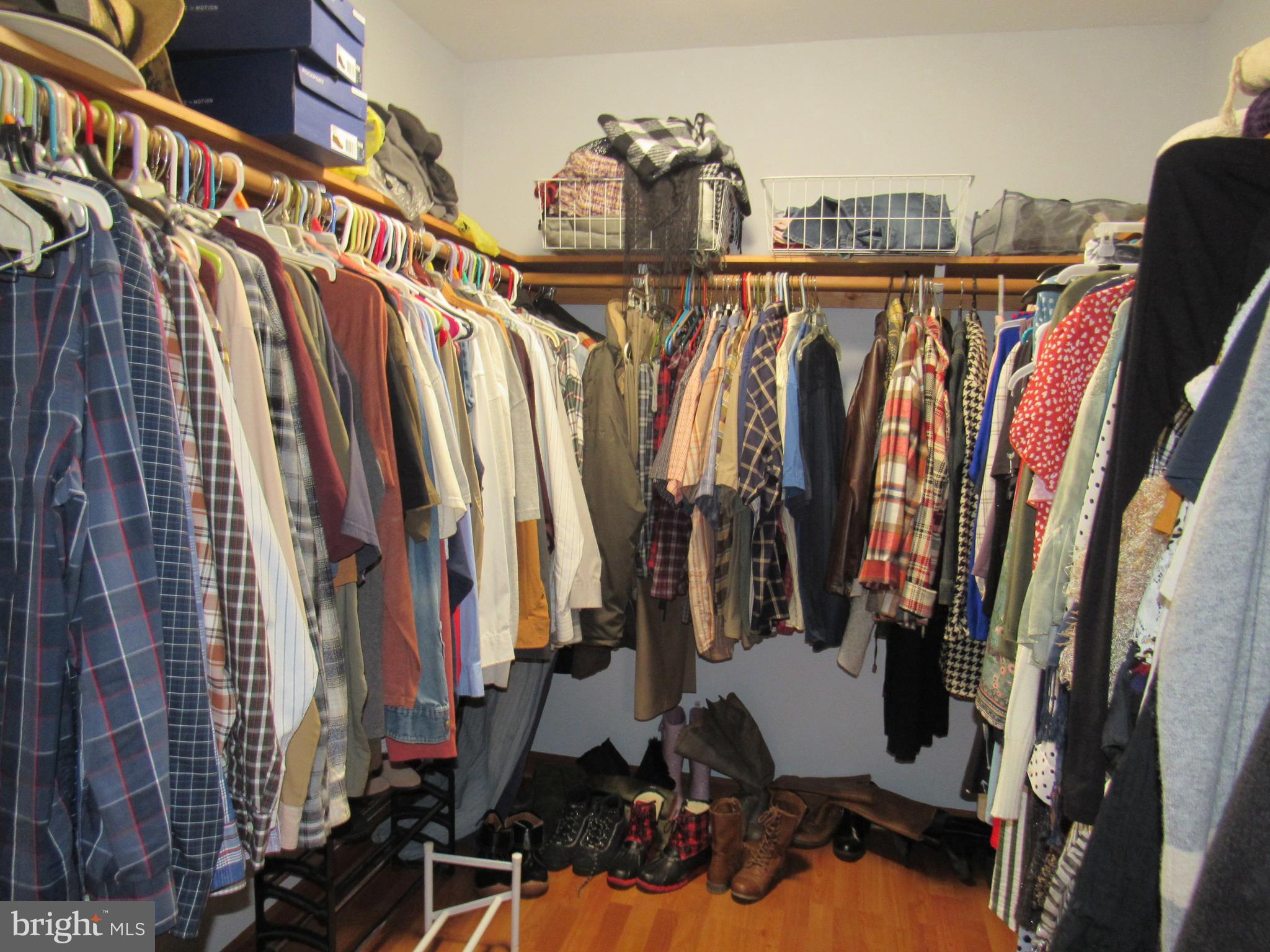 LOST RIVER RIDGE CIRCLE - Residential