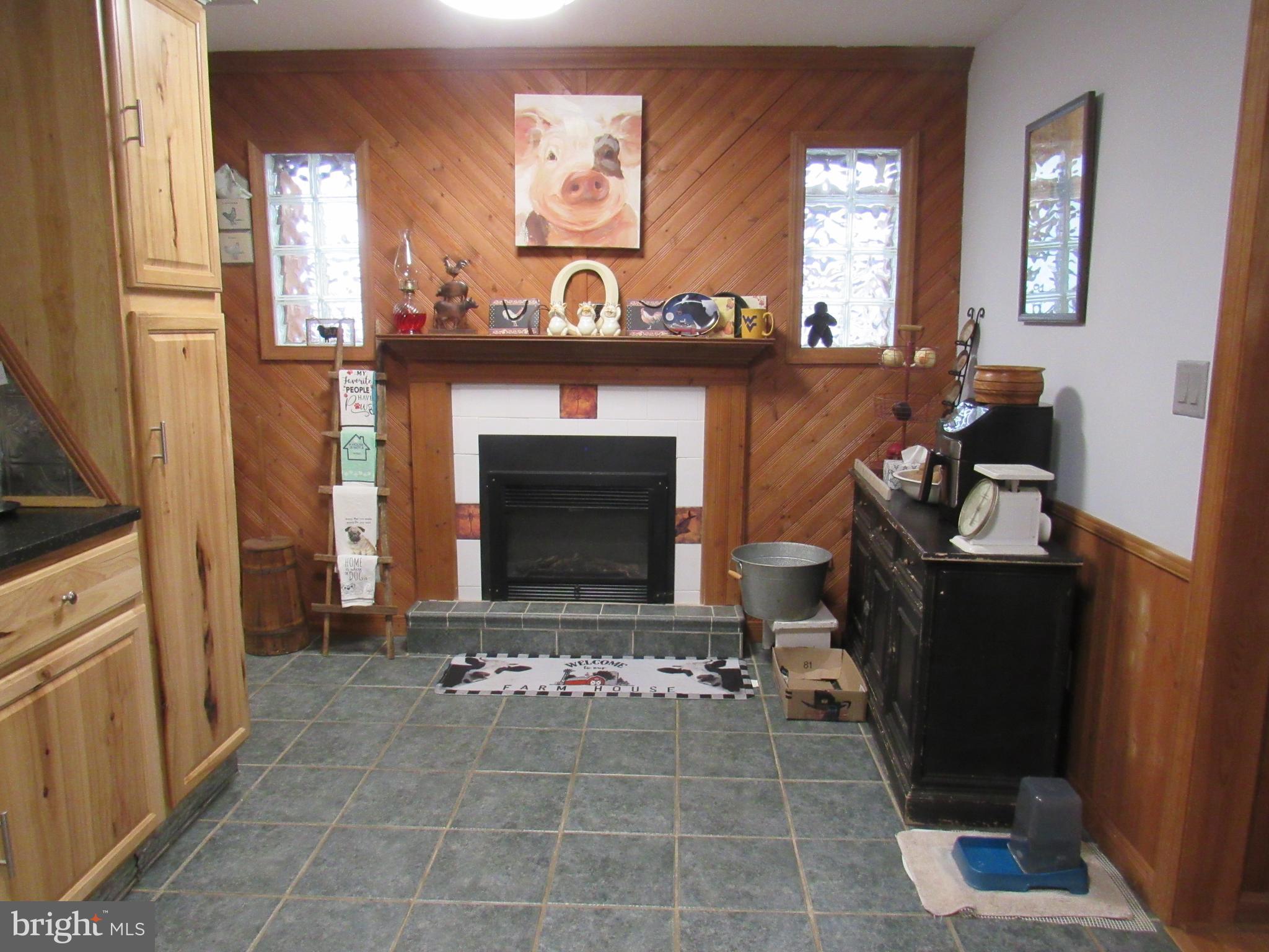 LOST RIVER RIDGE CIRCLE - Residential