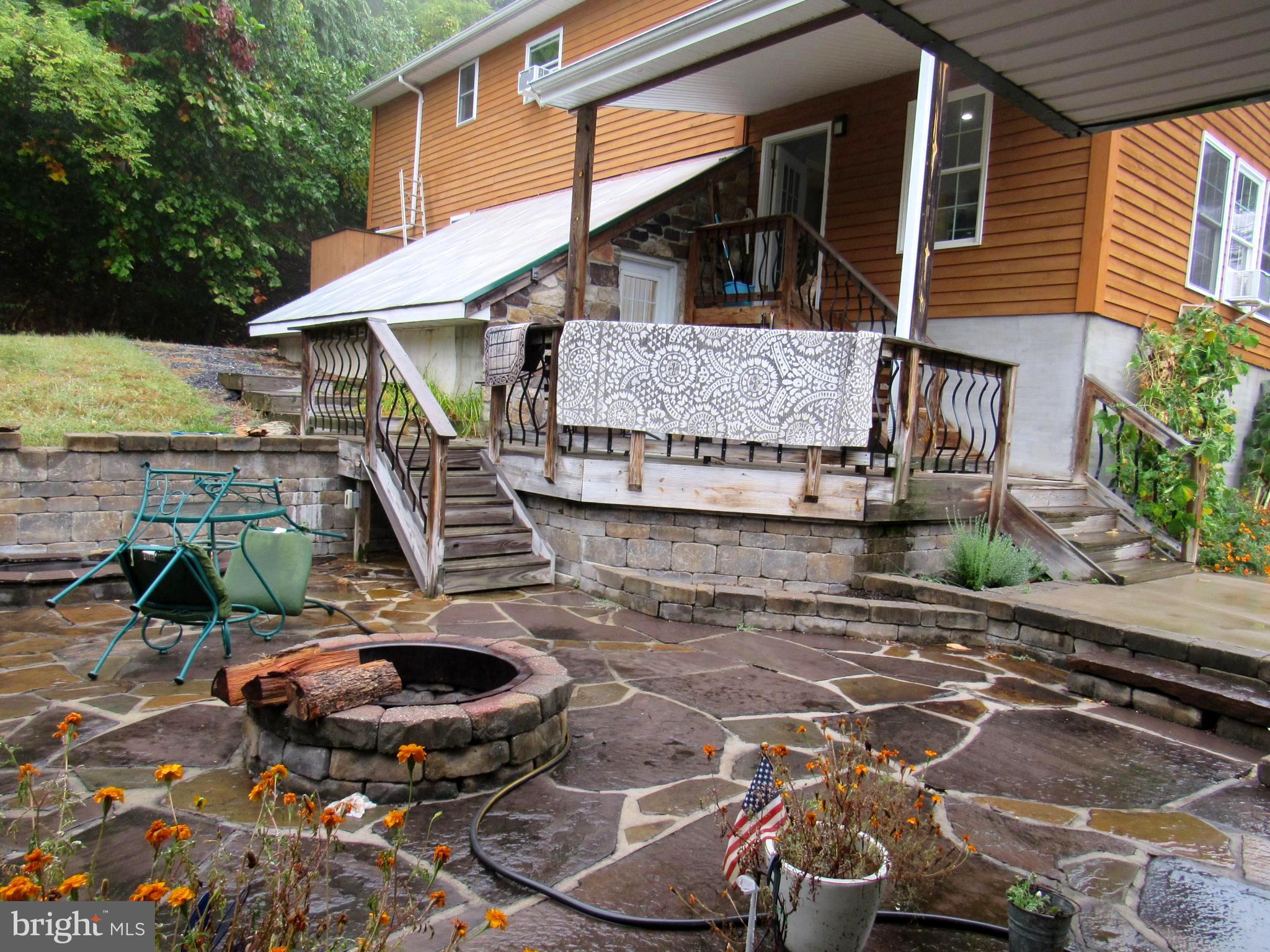 LOST RIVER RIDGE CIRCLE - Residential