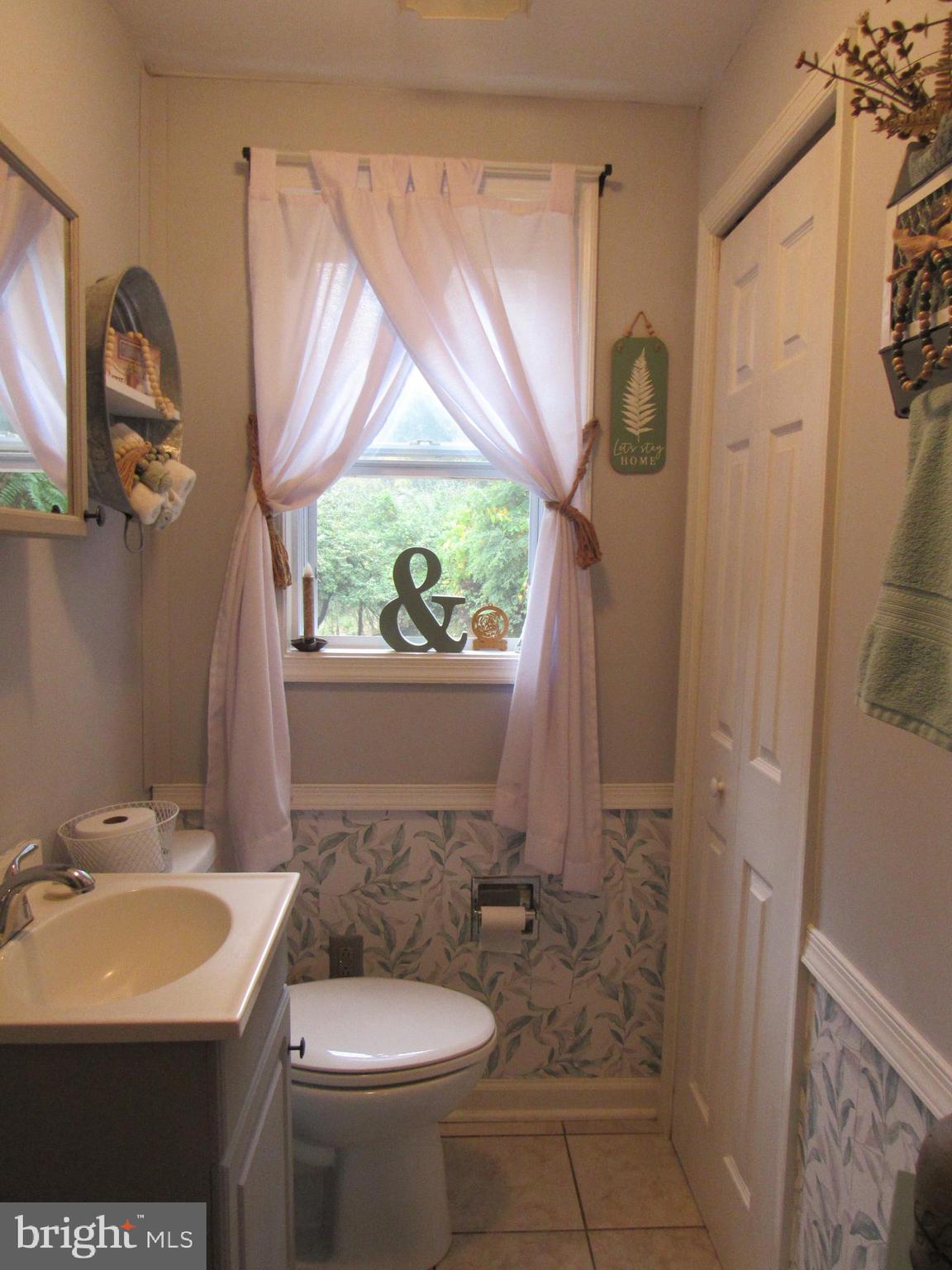 LOST RIVER RIDGE CIRCLE - Residential