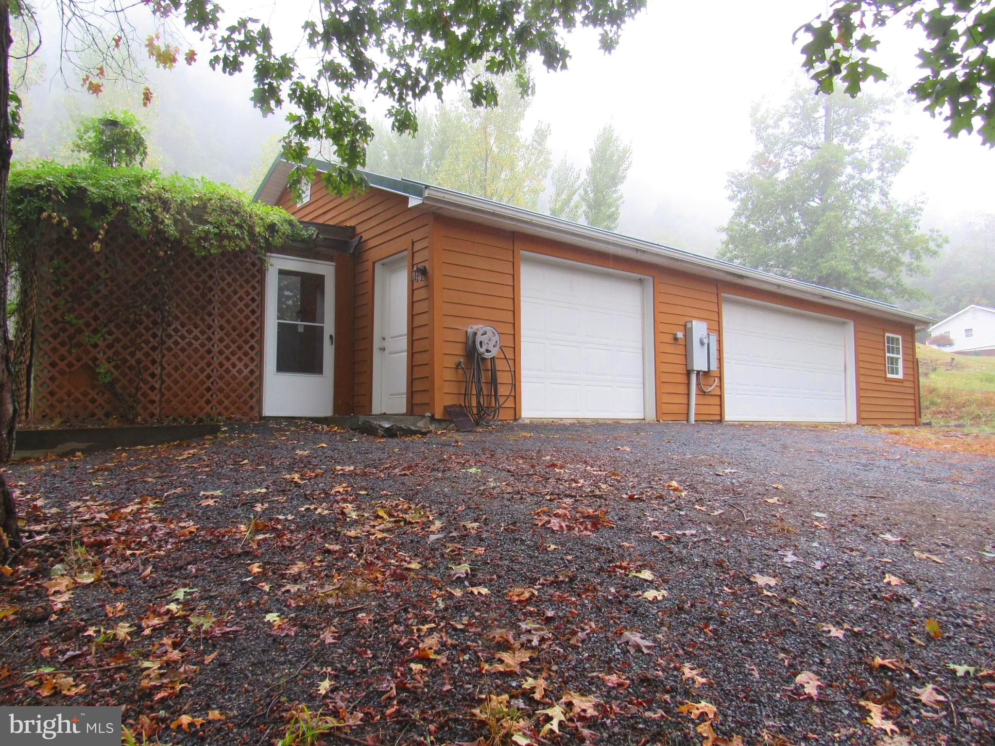 LOST RIVER RIDGE CIRCLE - Residential