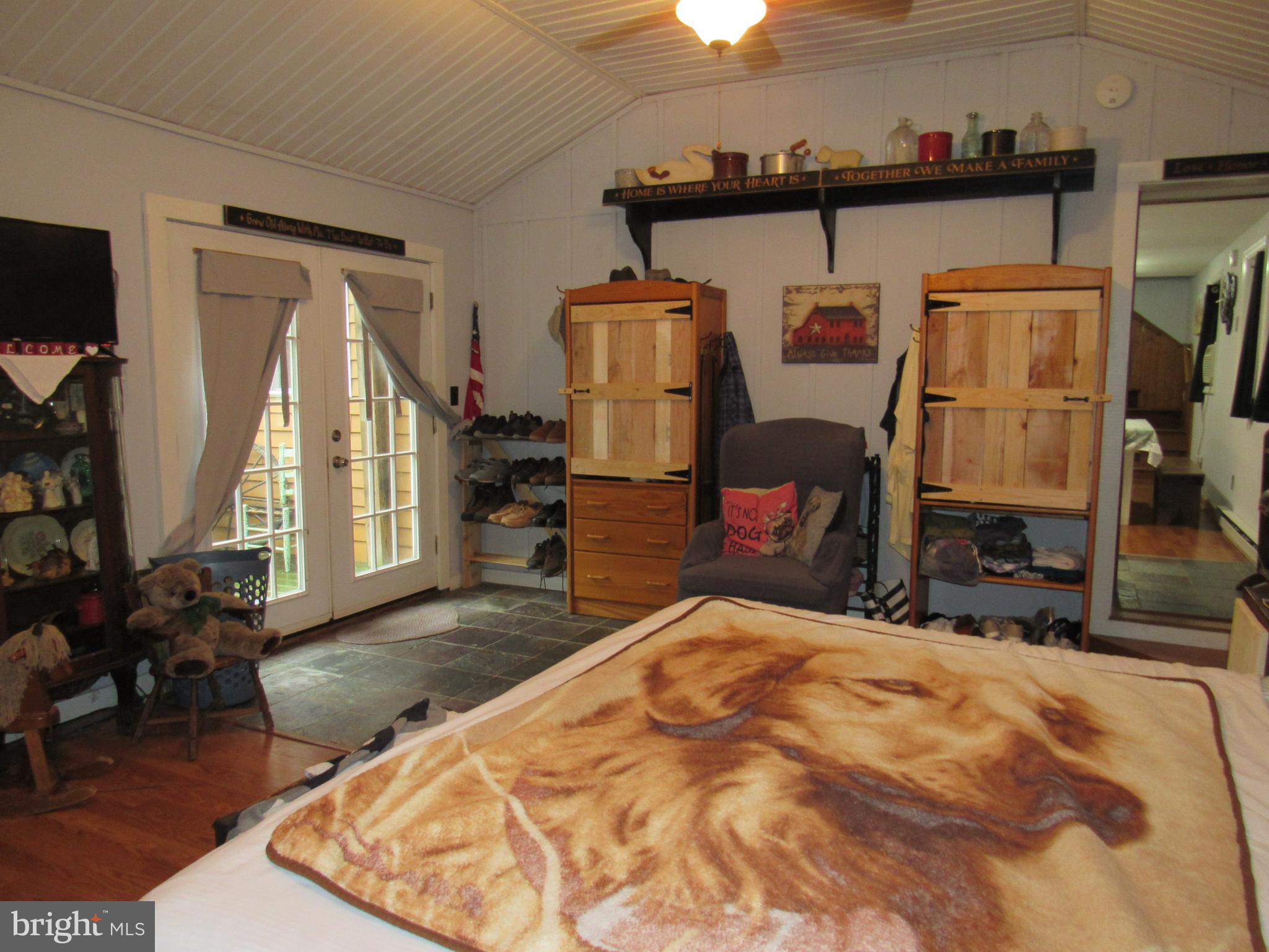 LOST RIVER RIDGE CIRCLE - Residential