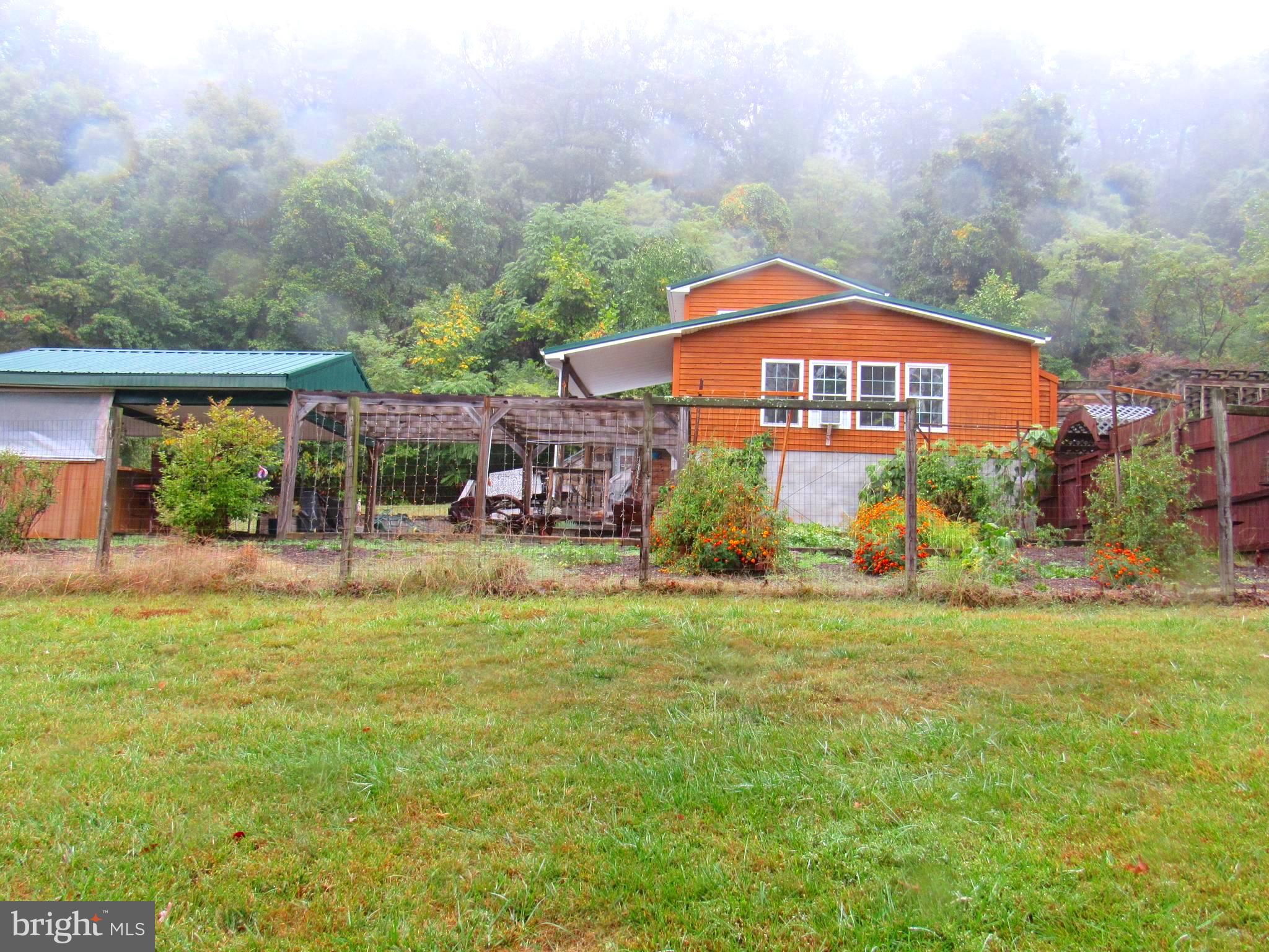 LOST RIVER RIDGE CIRCLE - Residential