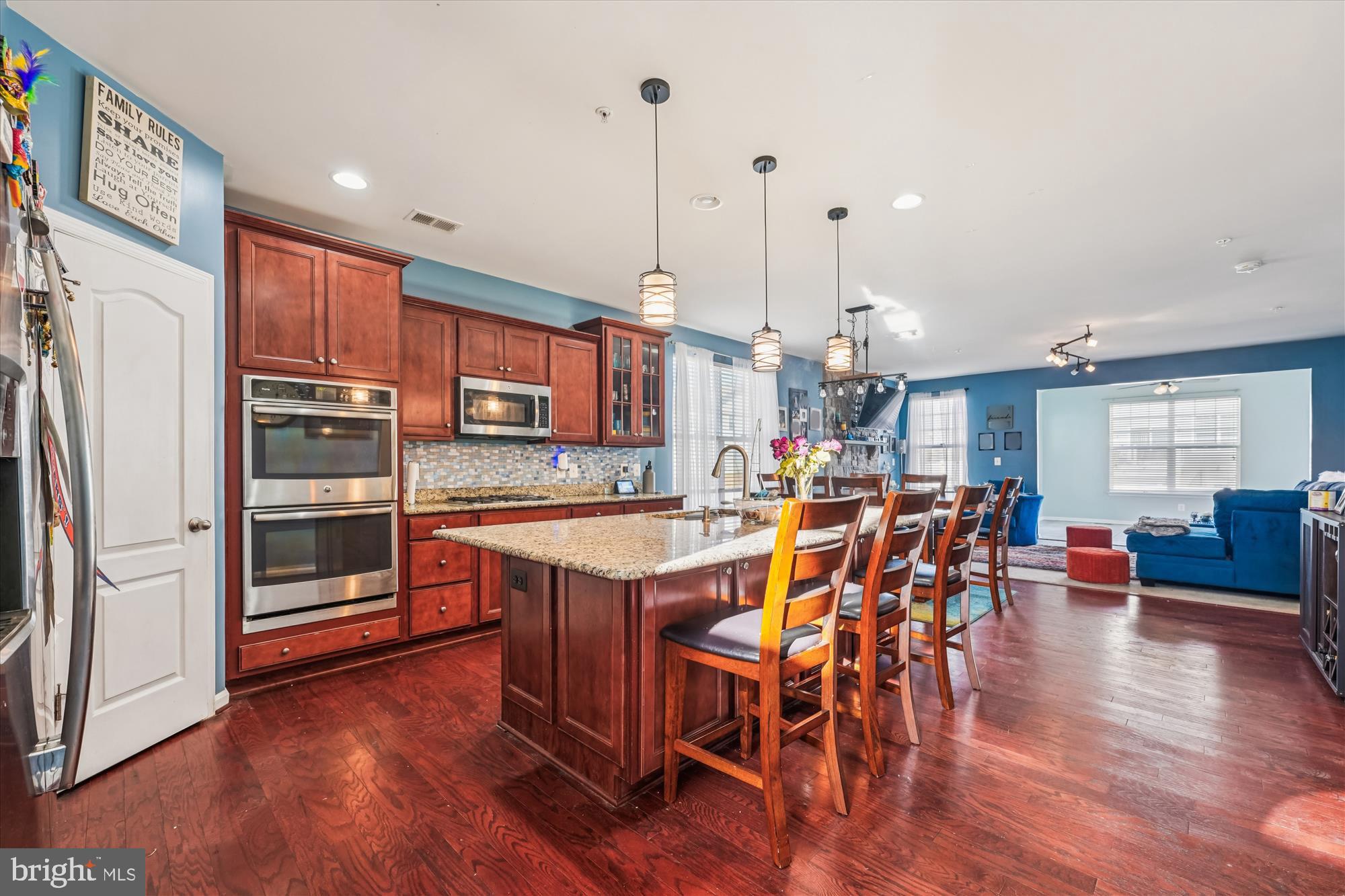 ST. CHARLES, GLENEAGLES SOUTH - Residential