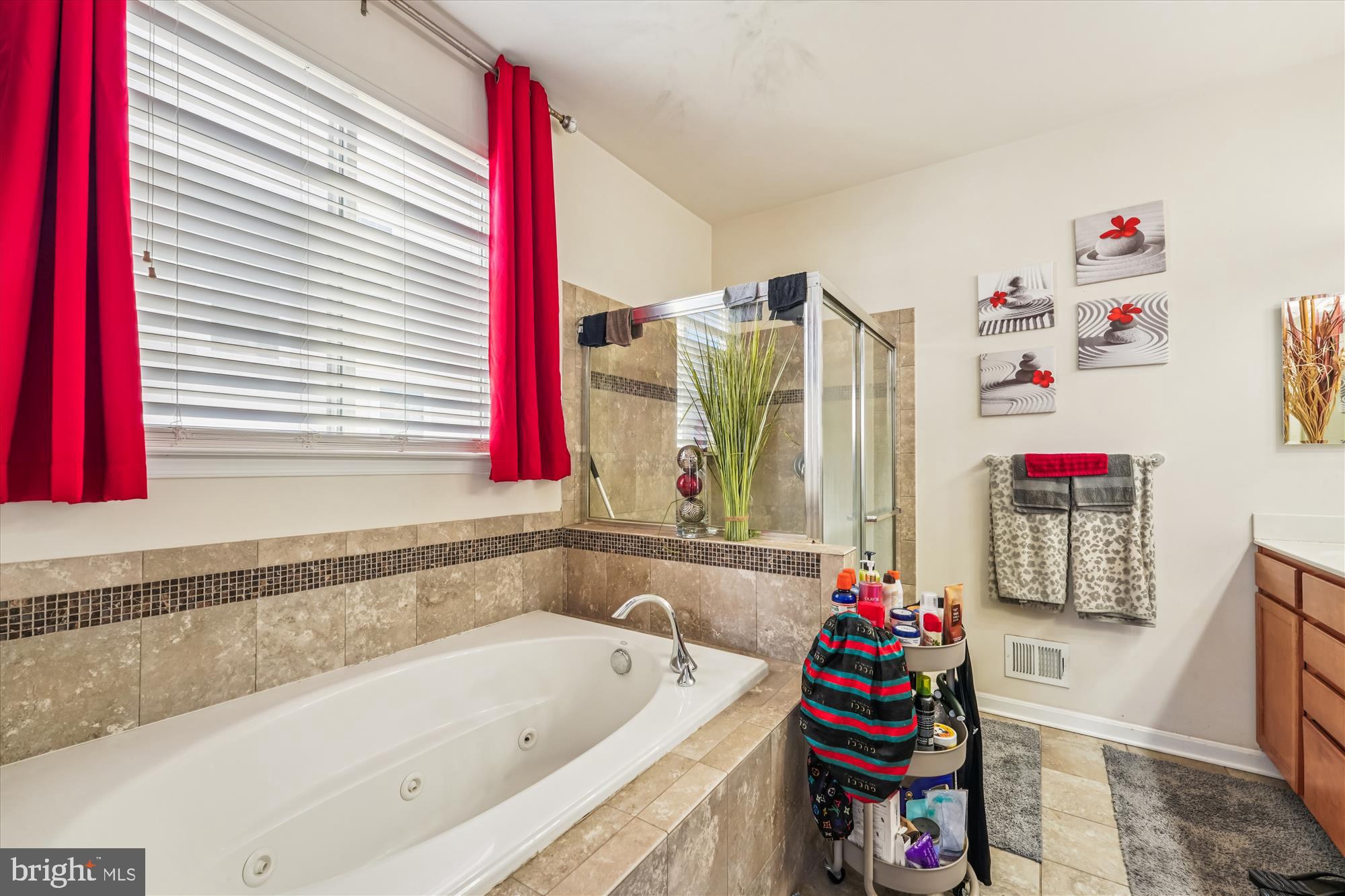 ST. CHARLES, GLENEAGLES SOUTH - Residential