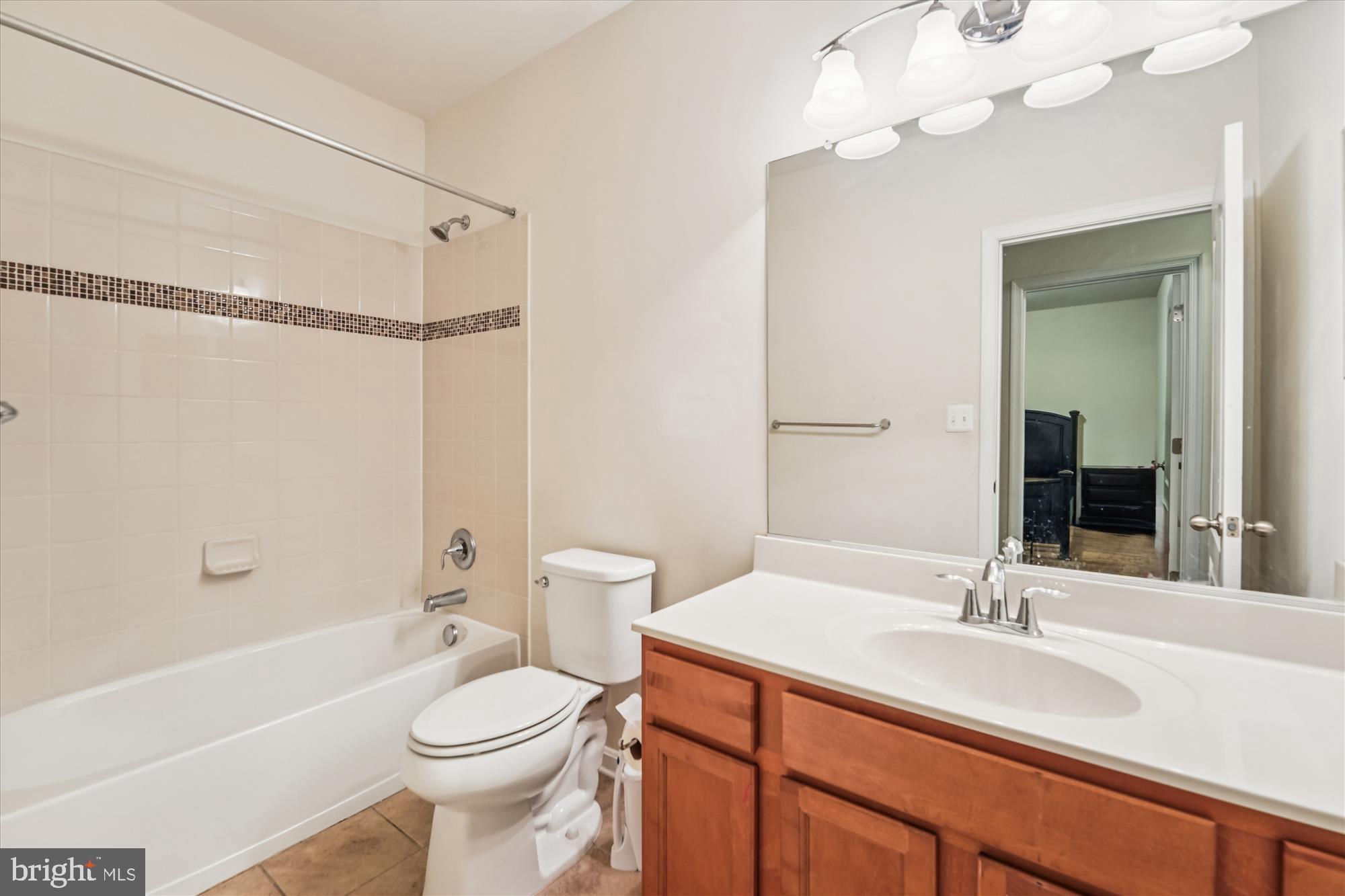 ST. CHARLES, GLENEAGLES SOUTH - Residential