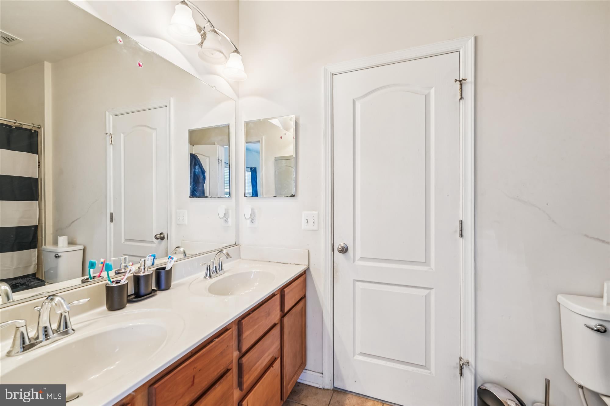 ST. CHARLES, GLENEAGLES SOUTH - Residential