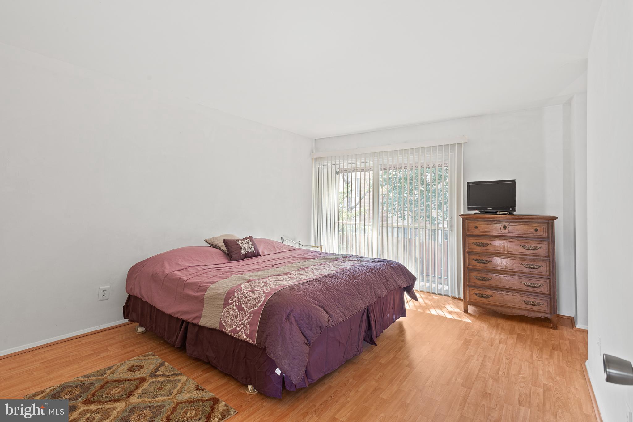 VILLAGE OF WILDE LAKE - Residential