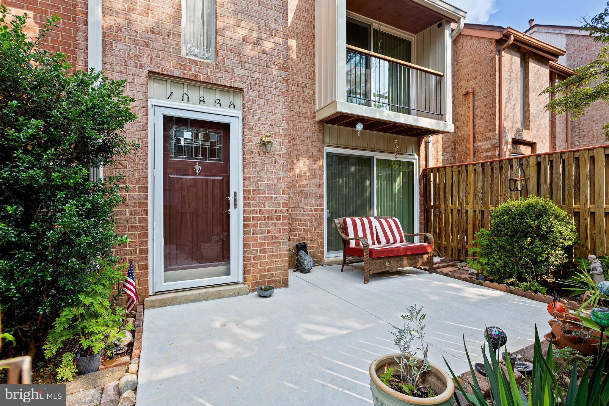 VILLAGE OF WILDE LAKE - Residential