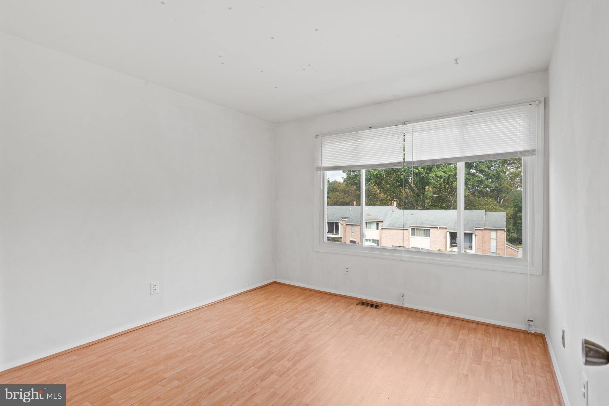 VILLAGE OF WILDE LAKE - Residential