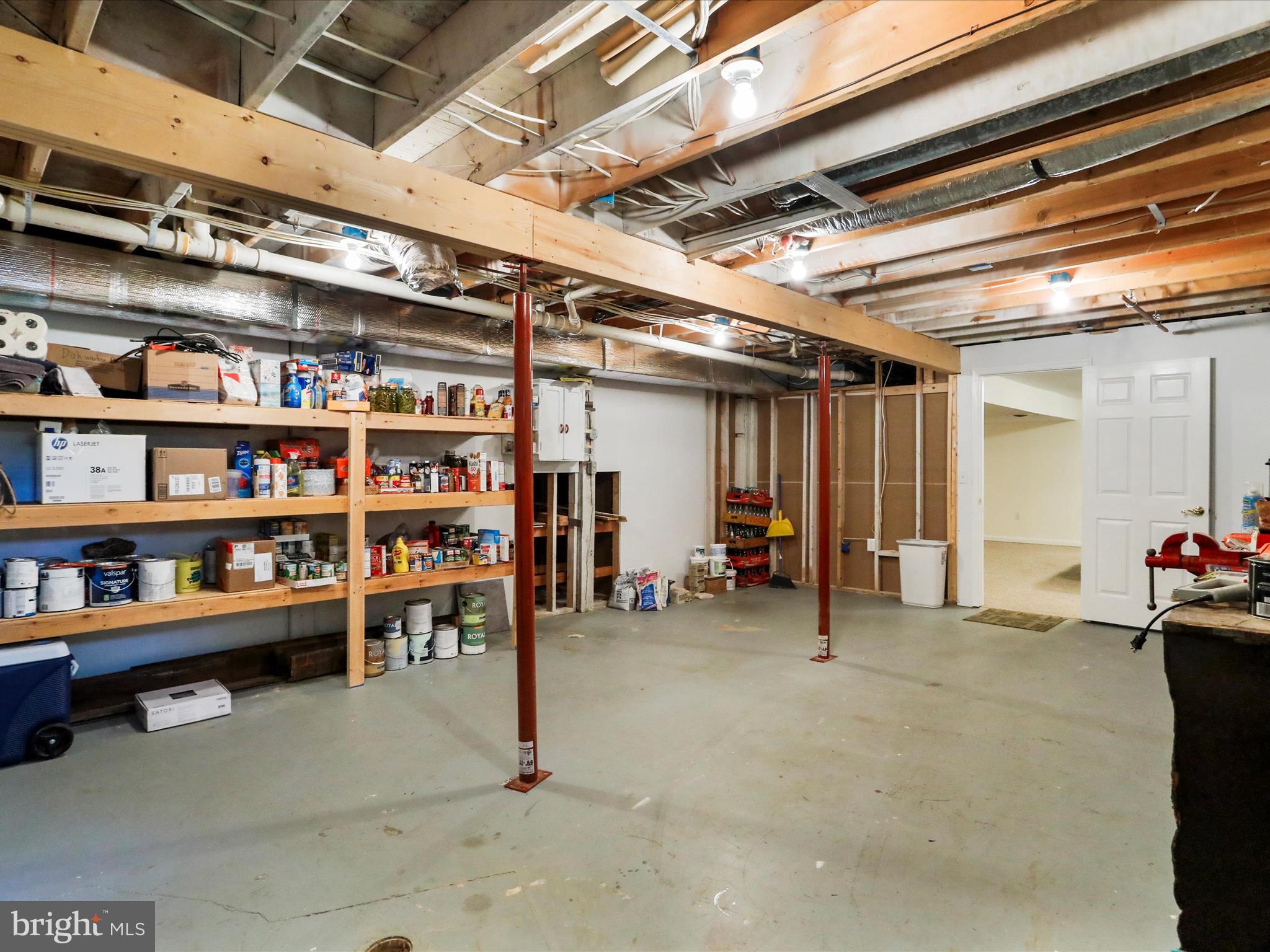 TIMBERLAKE ESTATES - Residential