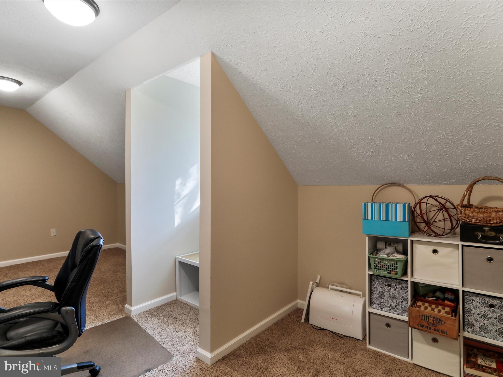 TIMBERLAKE ESTATES - Residential