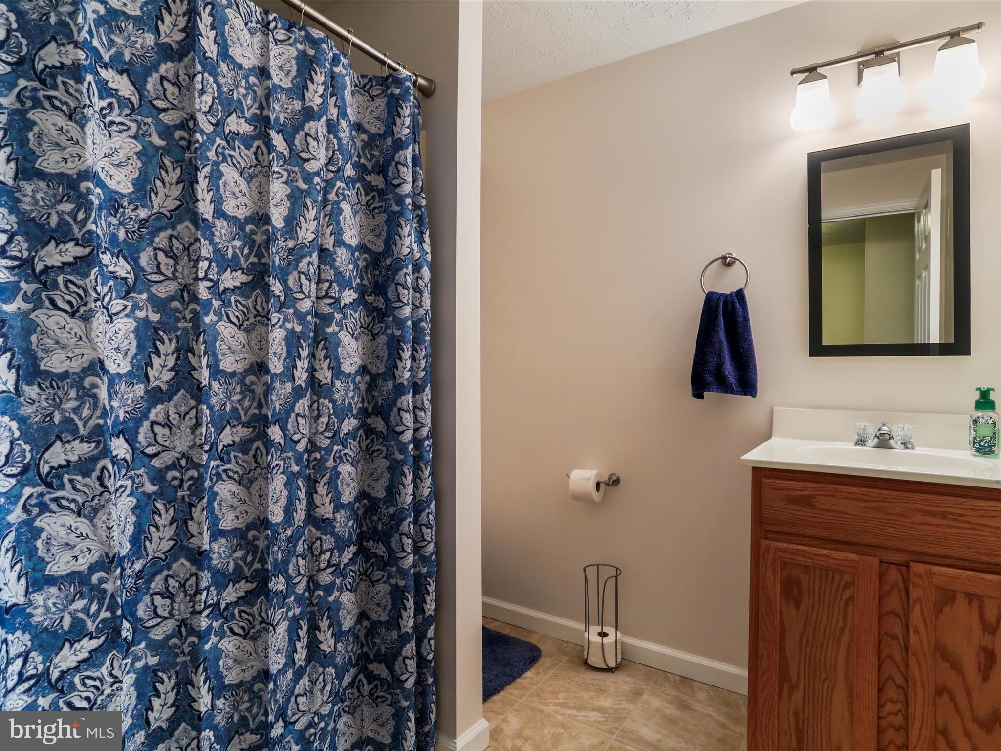 TIMBERLAKE ESTATES - Residential