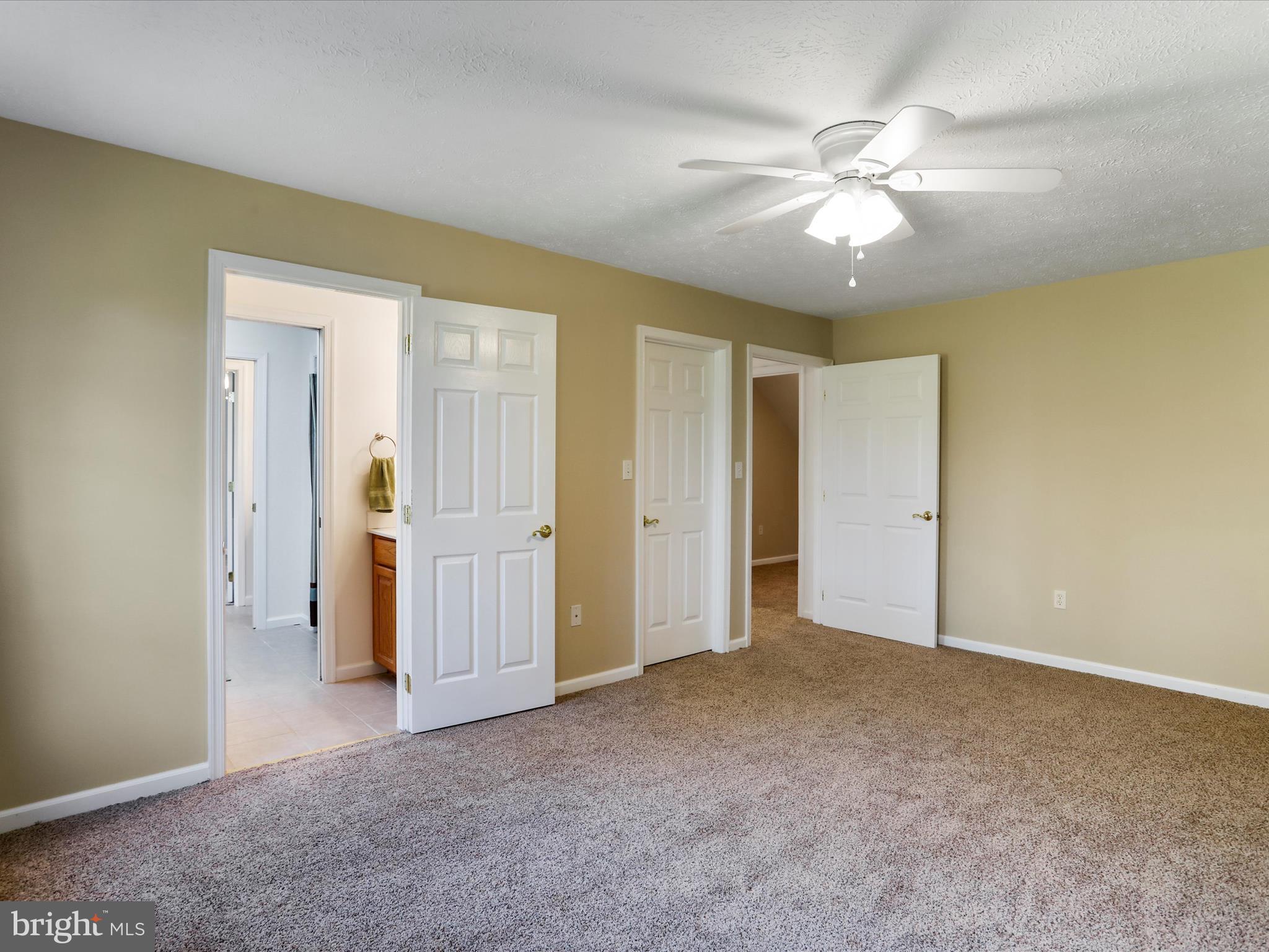 TIMBERLAKE ESTATES - Residential