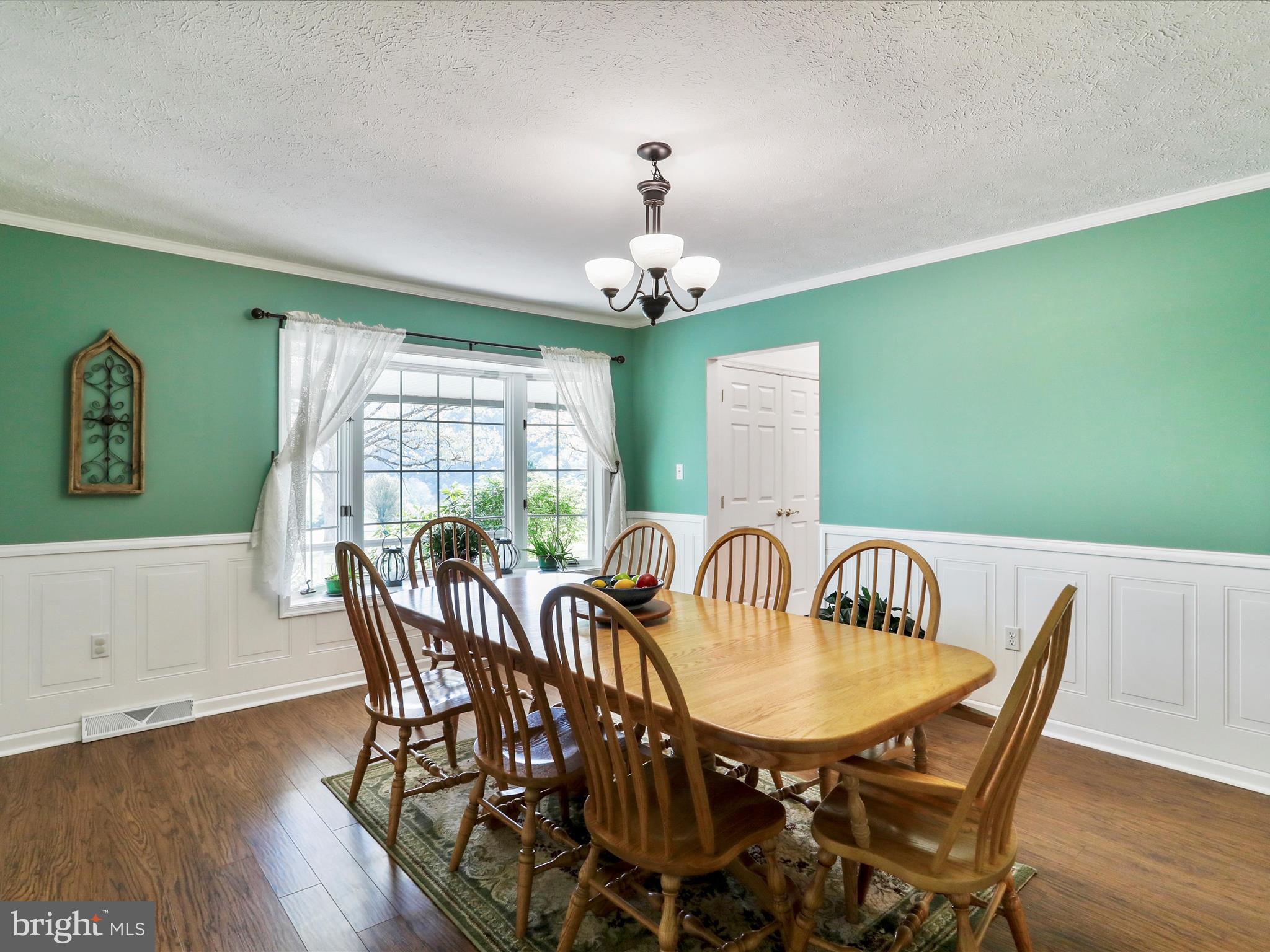 TIMBERLAKE ESTATES - Residential