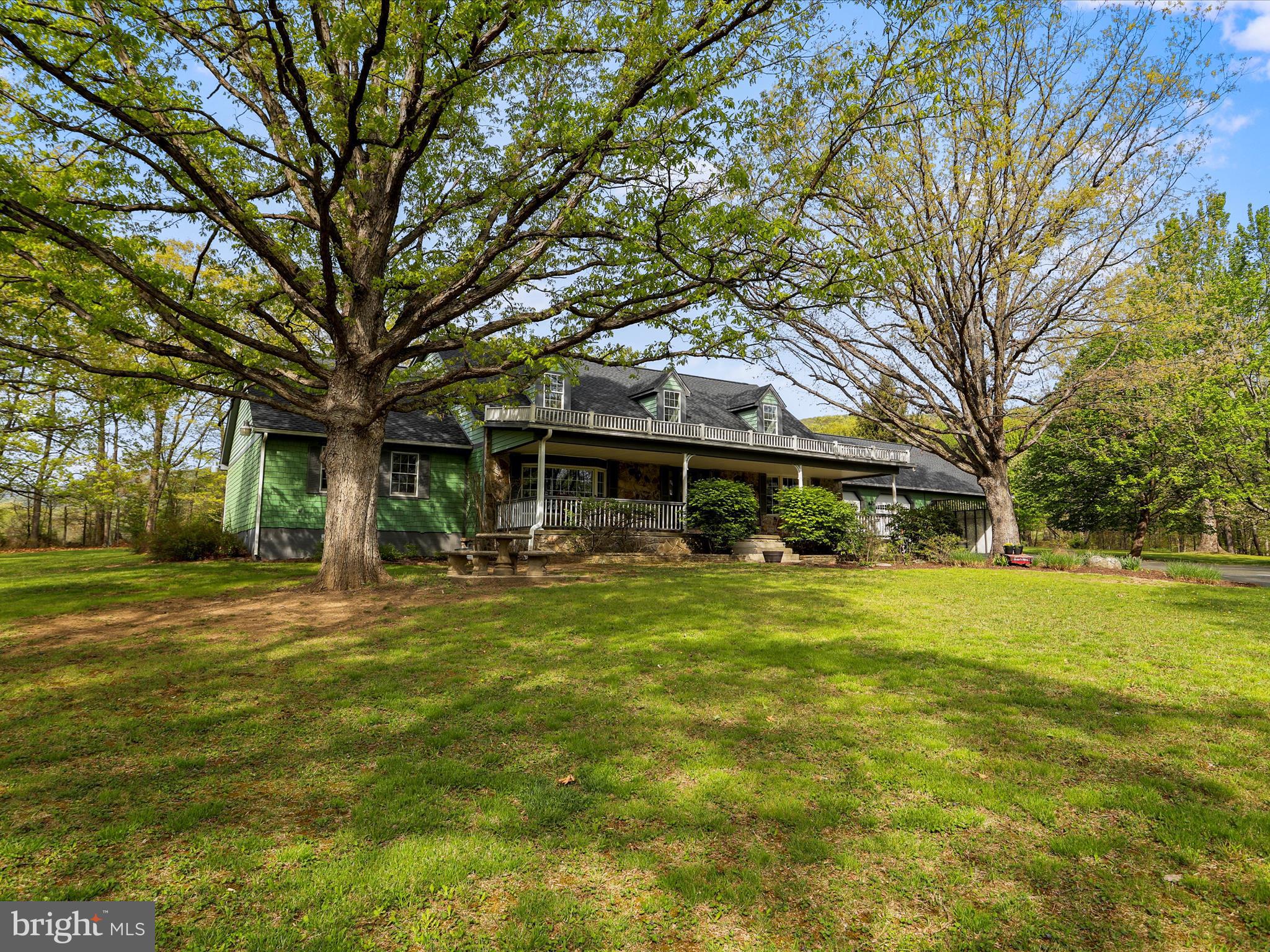 TIMBERLAKE ESTATES - Residential