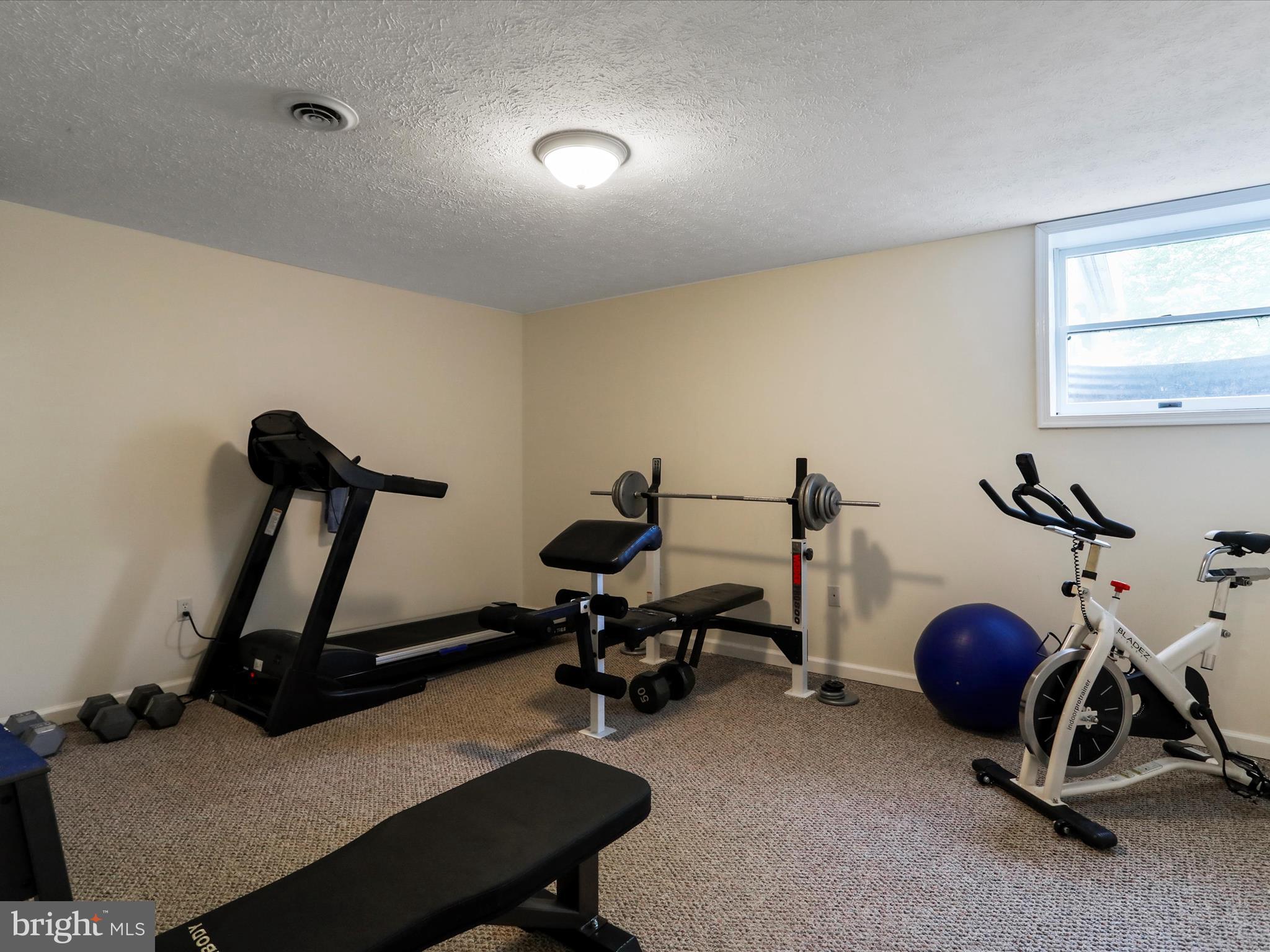 TIMBERLAKE ESTATES - Residential