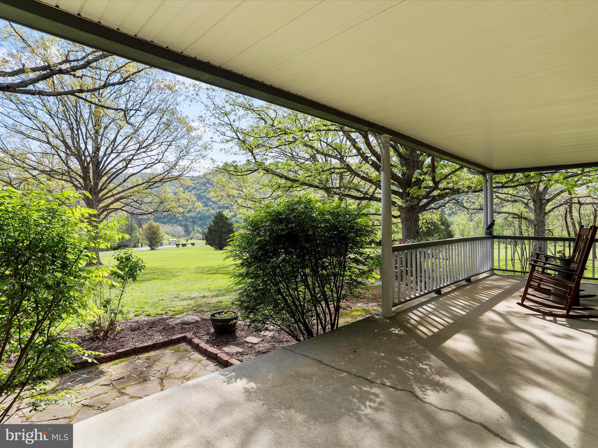 TIMBERLAKE ESTATES - Residential