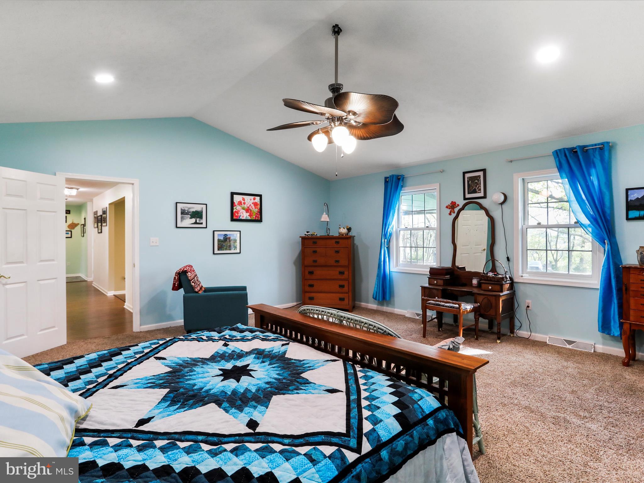 TIMBERLAKE ESTATES - Residential