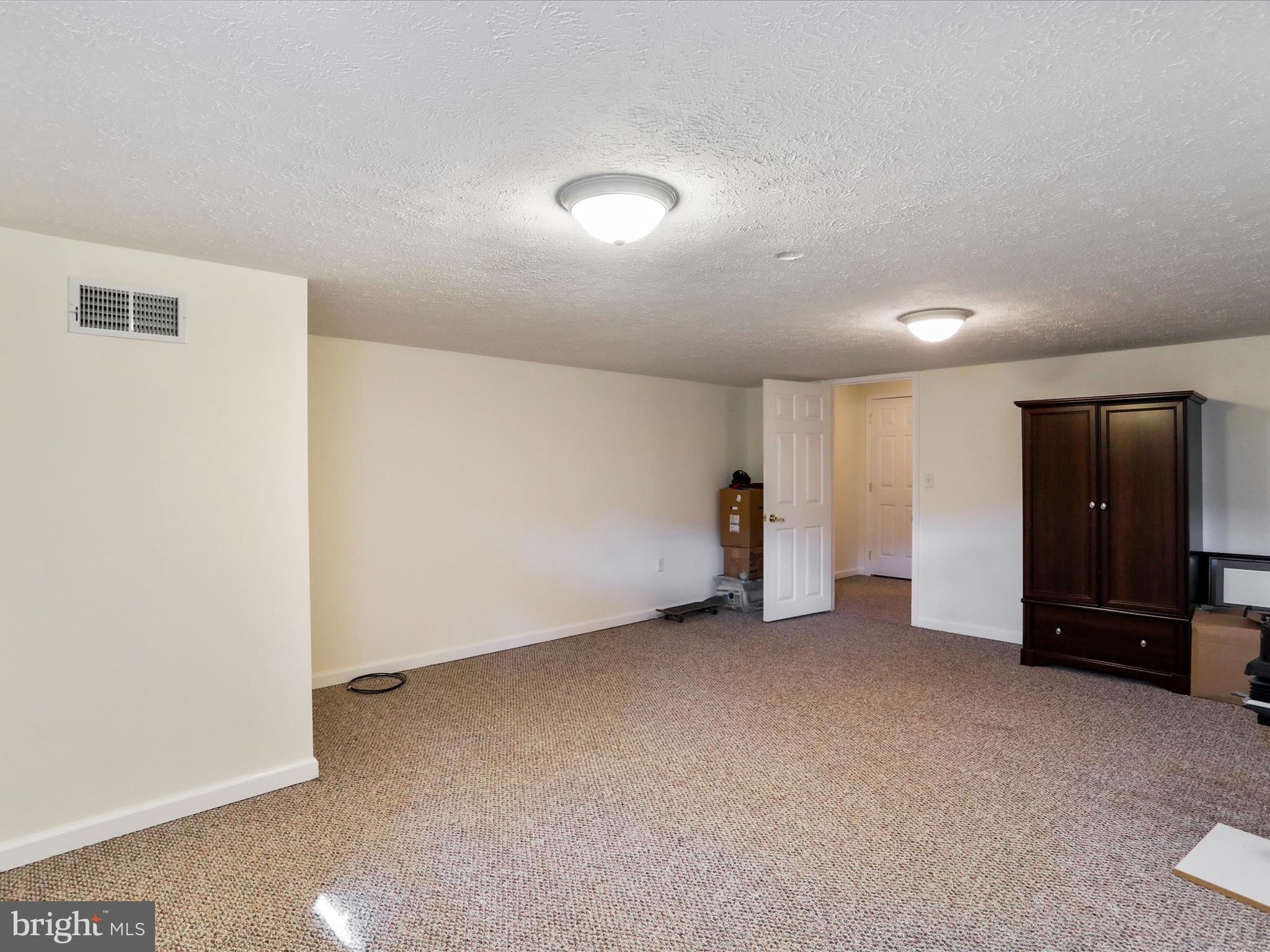 TIMBERLAKE ESTATES - Residential