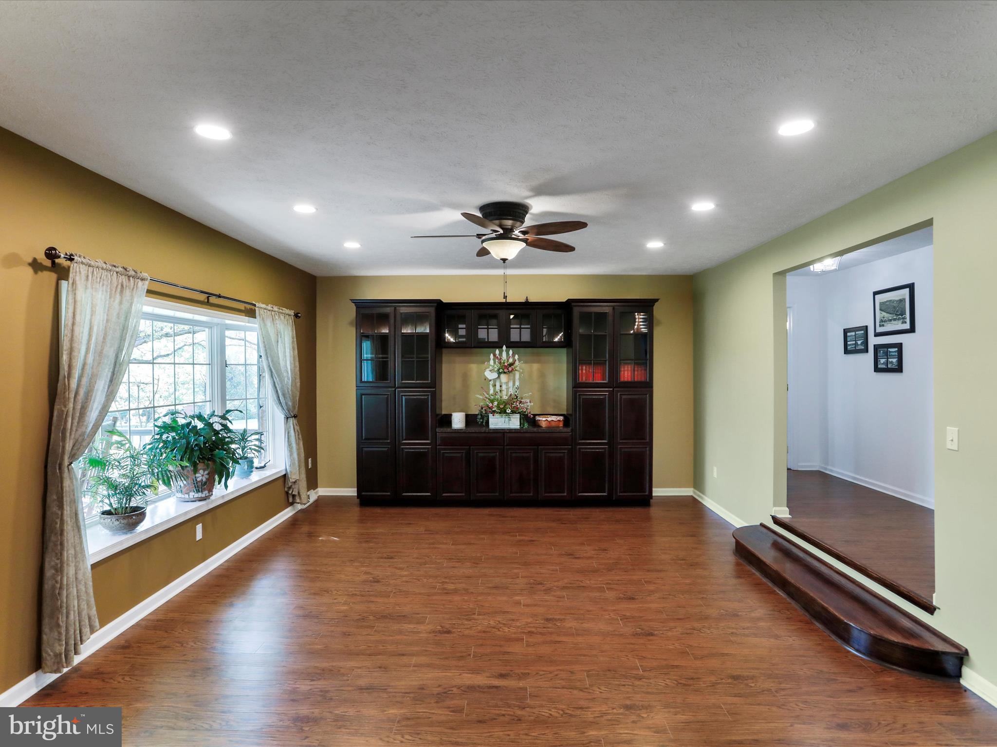 TIMBERLAKE ESTATES - Residential