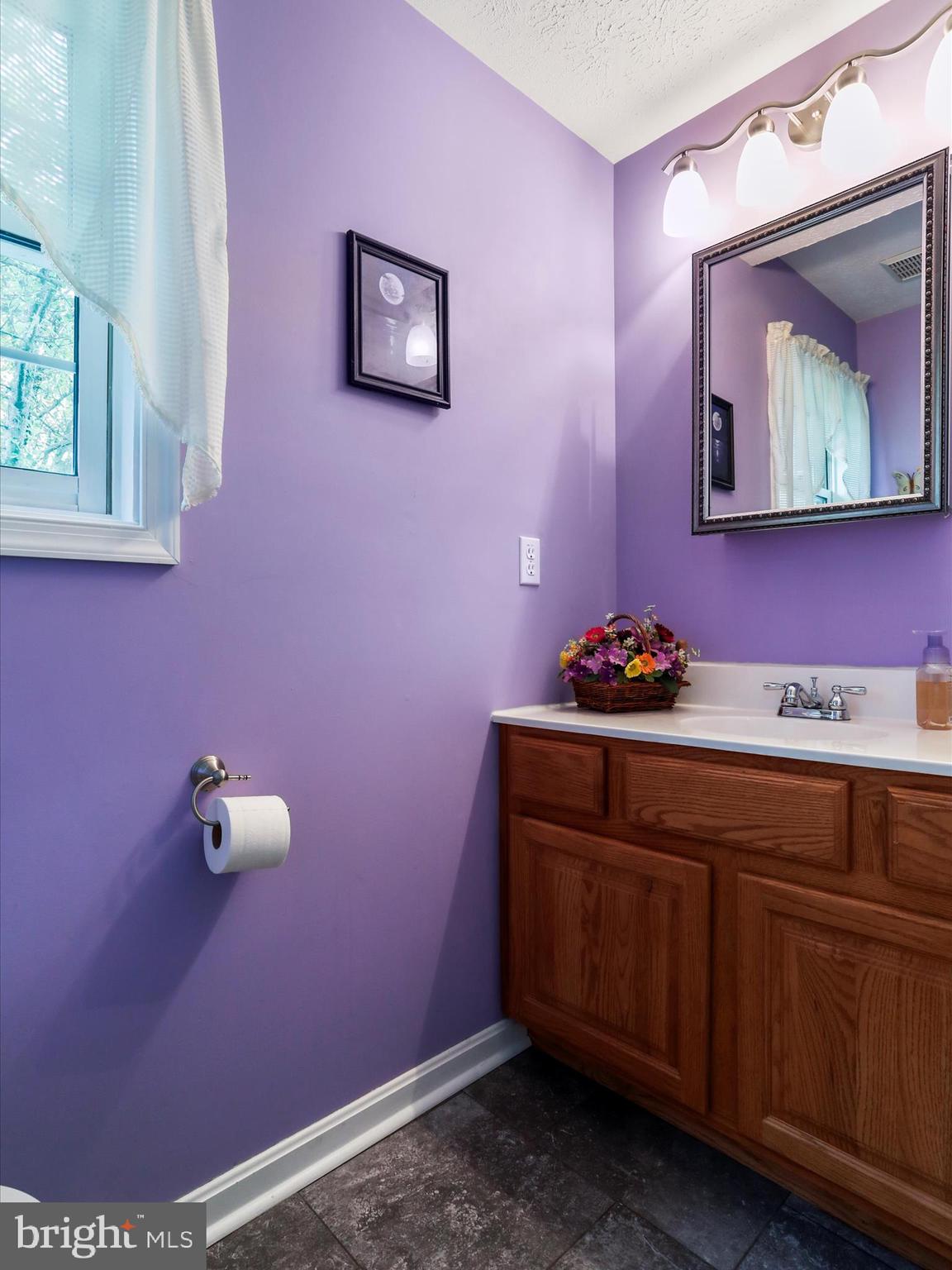 TIMBERLAKE ESTATES - Residential