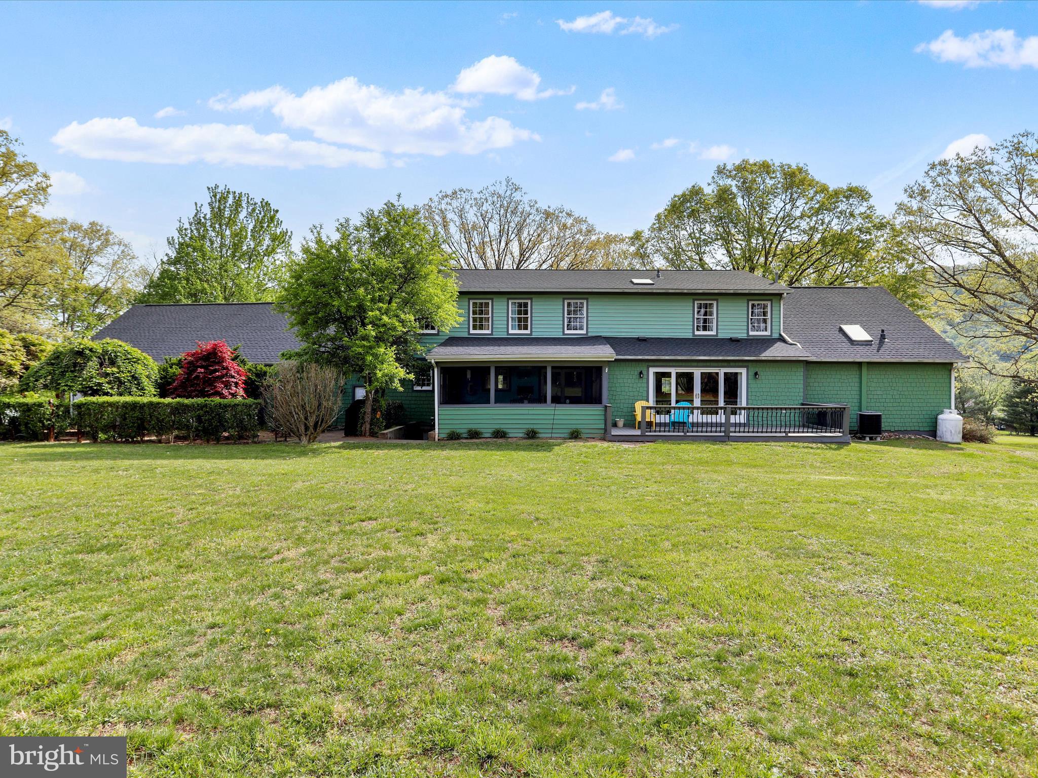 TIMBERLAKE ESTATES - Residential