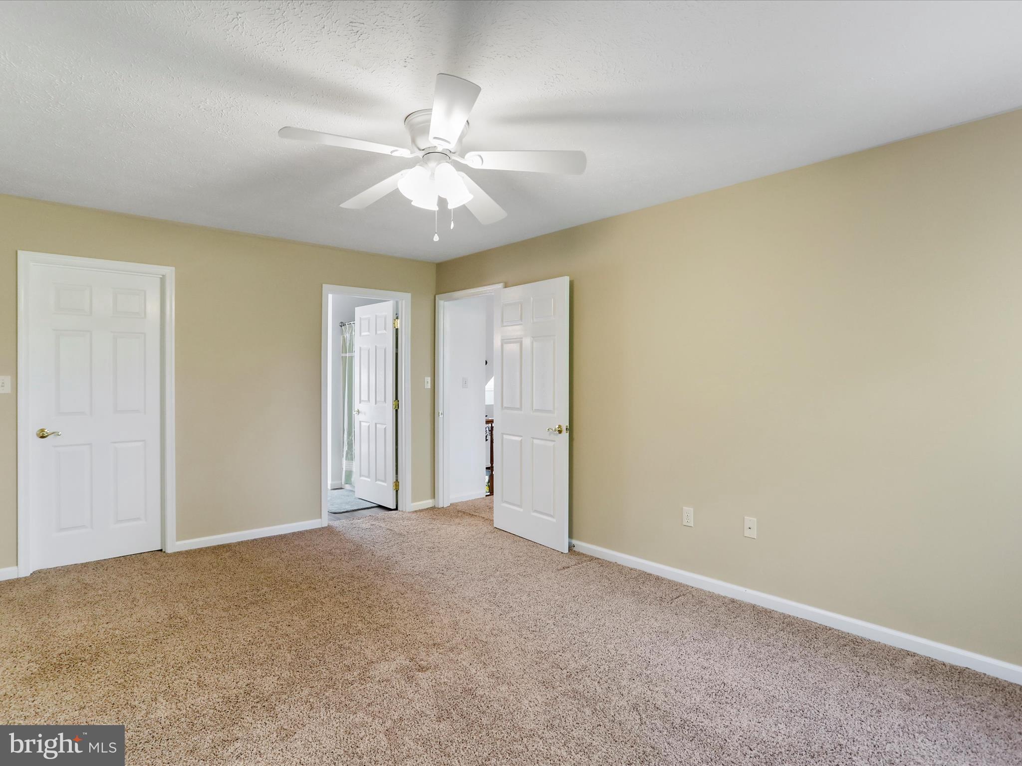 TIMBERLAKE ESTATES - Residential