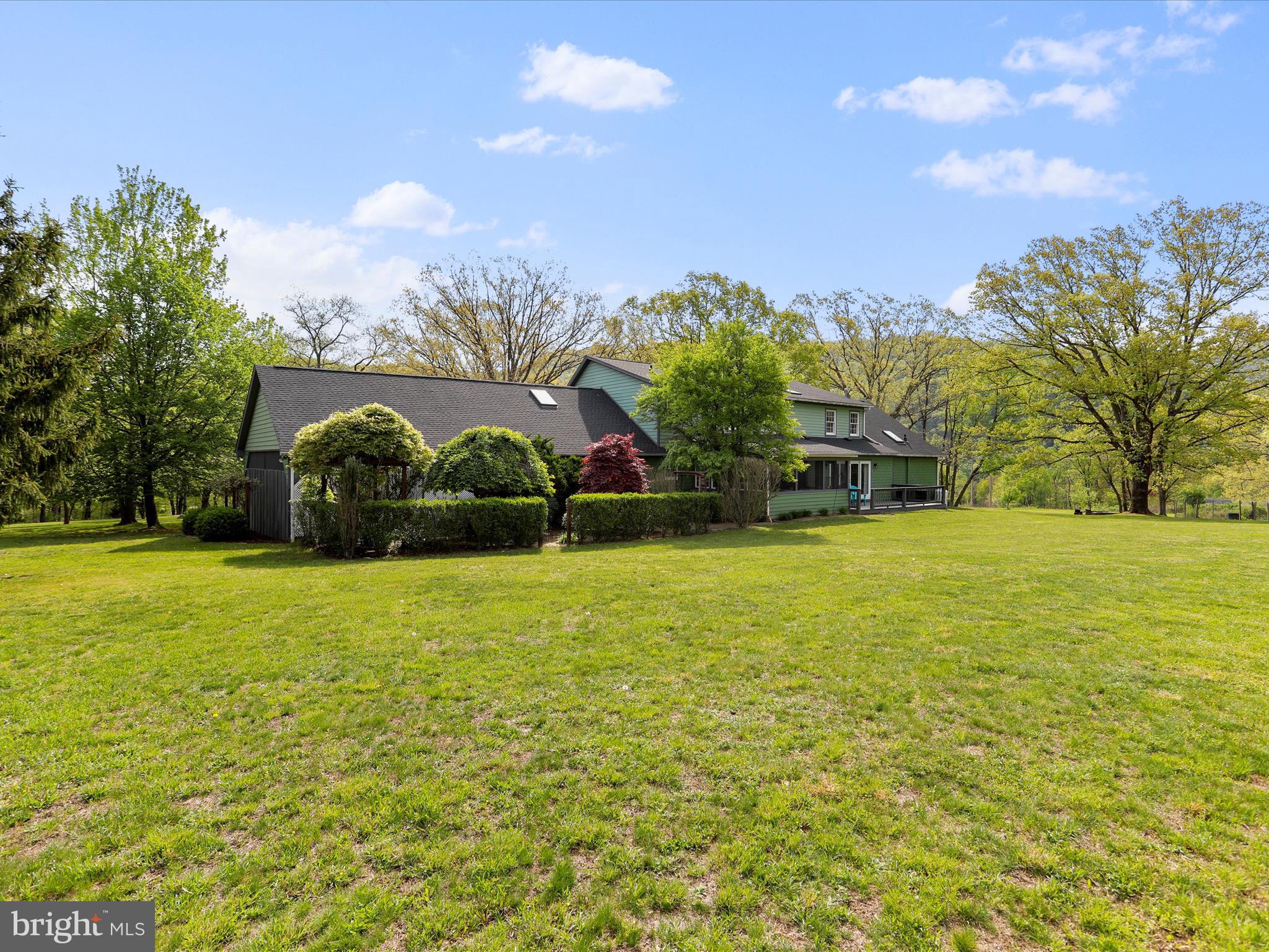 TIMBERLAKE ESTATES - Residential