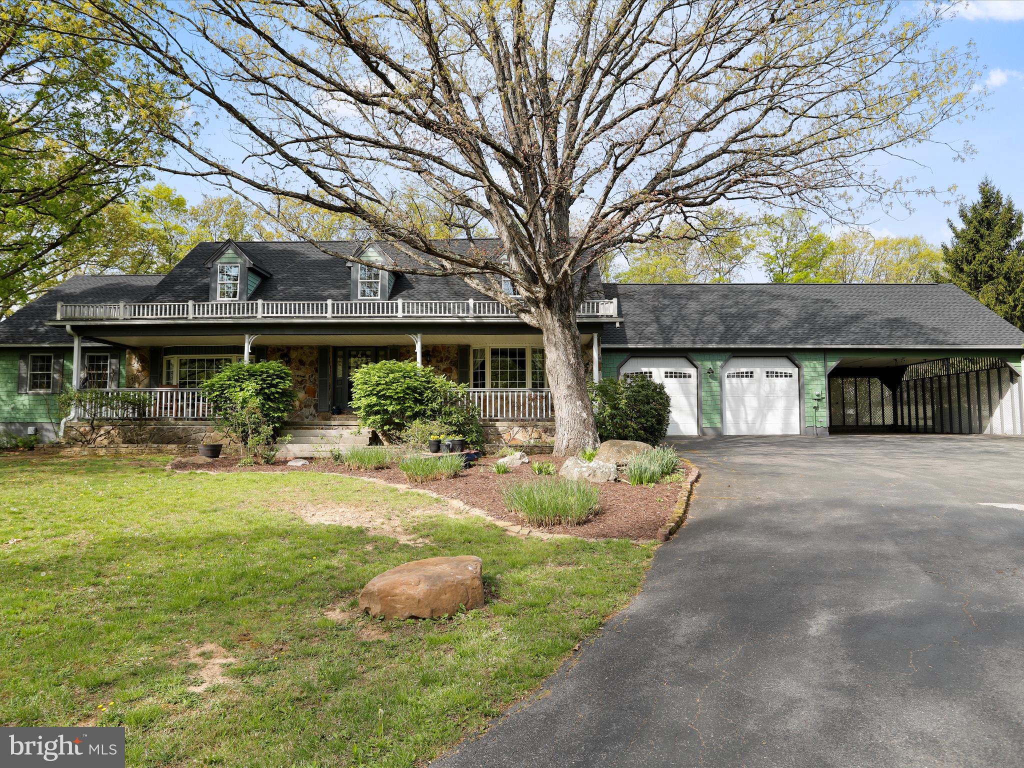 TIMBERLAKE ESTATES - Residential