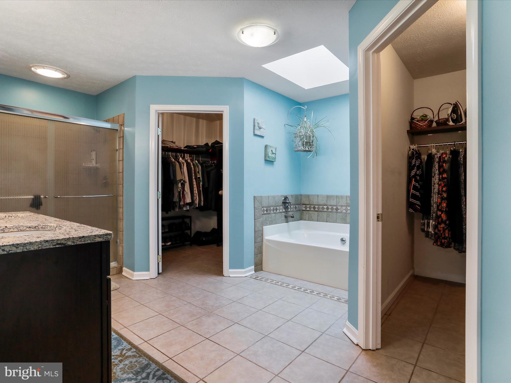 TIMBERLAKE ESTATES - Residential