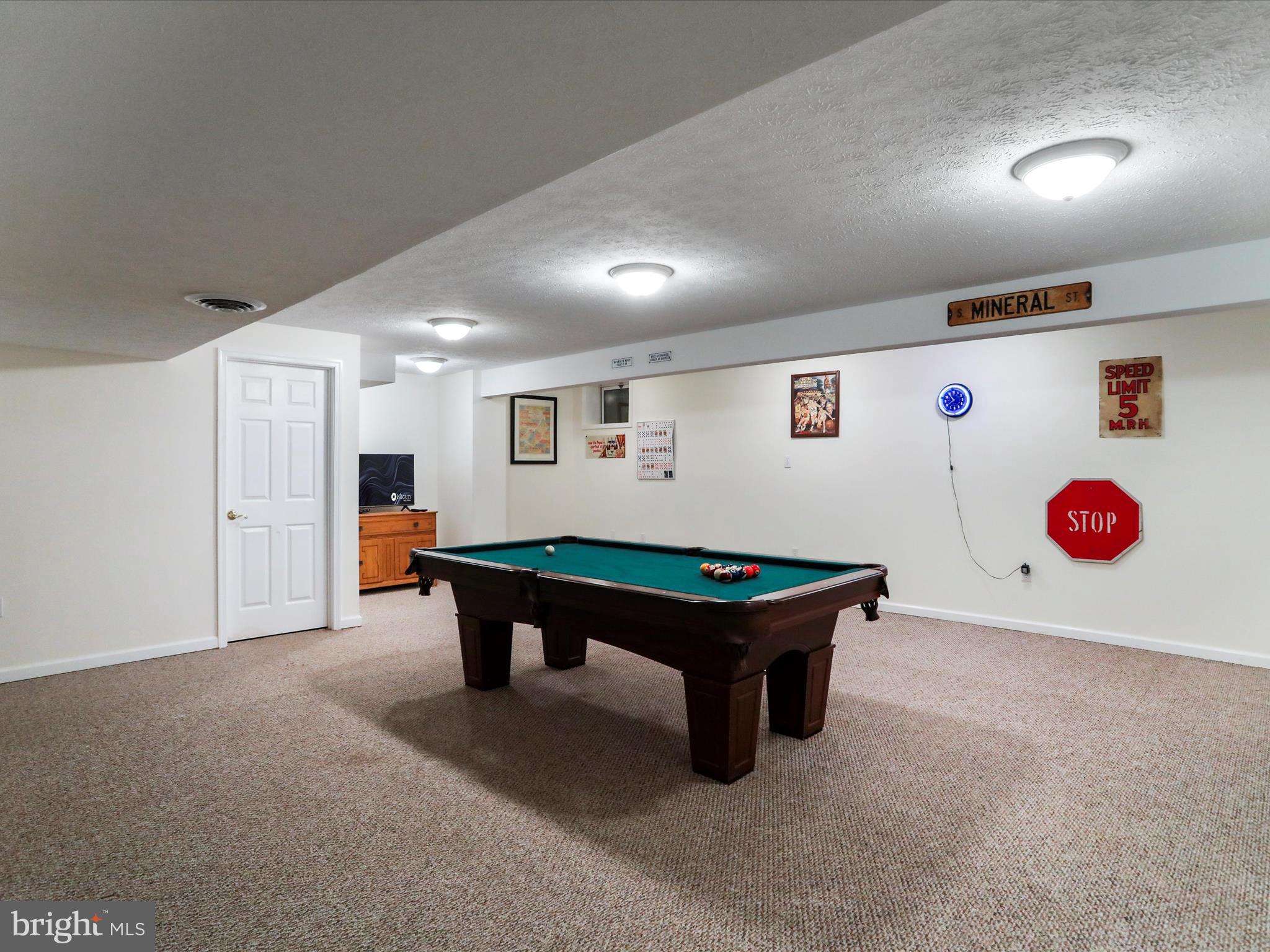 TIMBERLAKE ESTATES - Residential