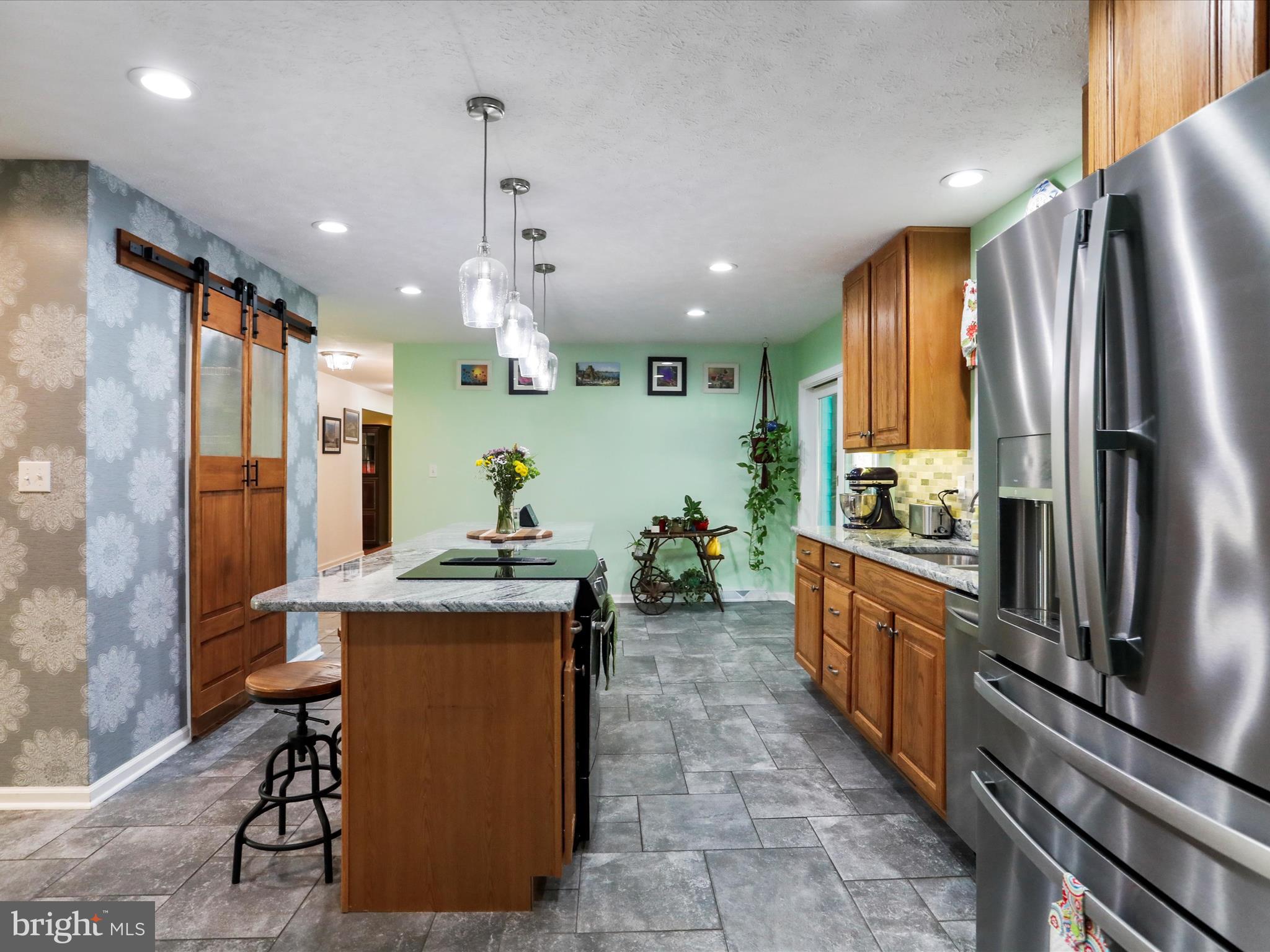 TIMBERLAKE ESTATES - Residential