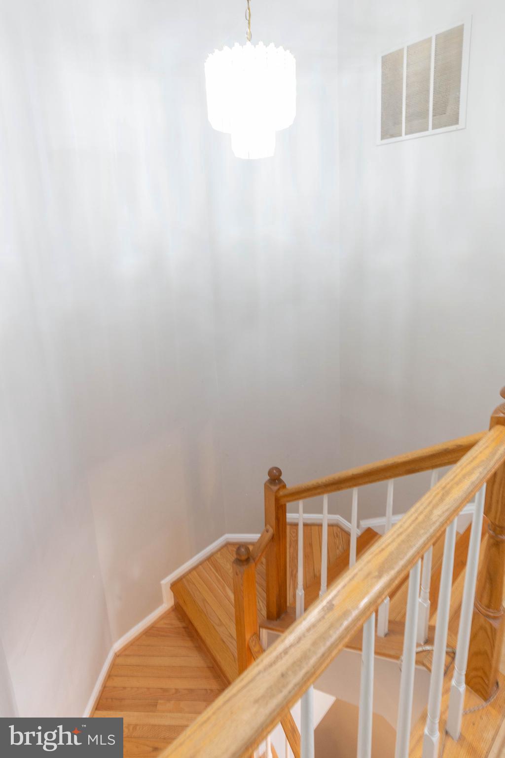 KINGSTOWNE - Residential Lease