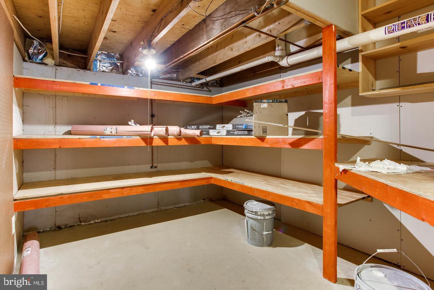 KINGSTOWNE - Residential Lease