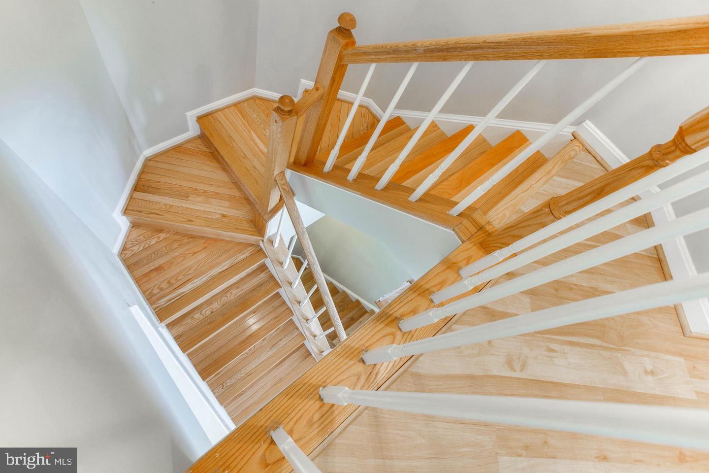 KINGSTOWNE - Residential Lease