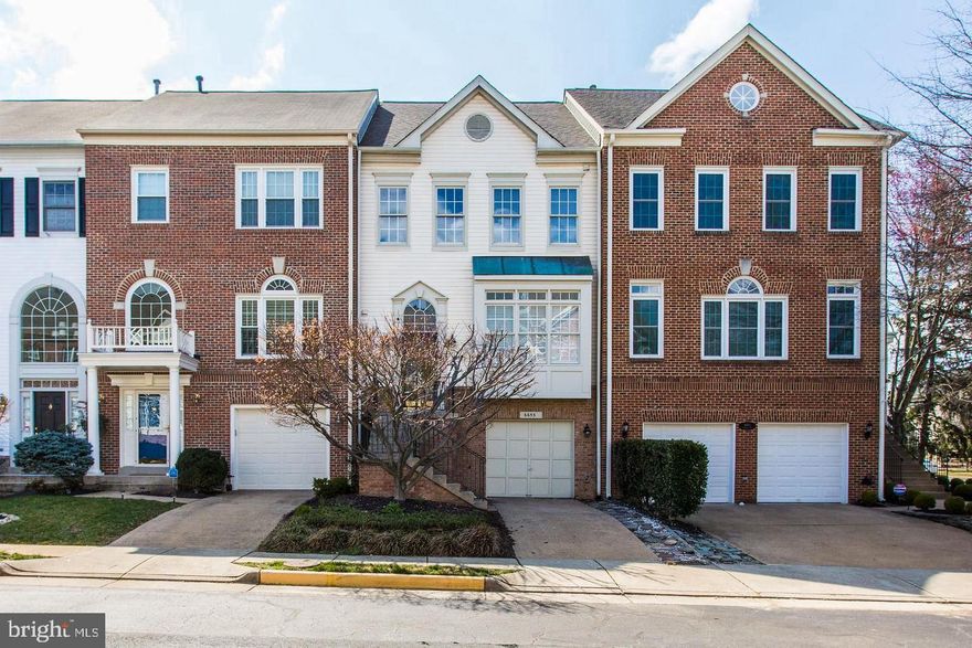 Grand and stunning Townhouse perfectly situated in Kingstowne Alexandria. Currently Tenant Occupied, Available for Move-in August 1st. Only minutes away from 395/495/95 makes commuting to DC, Arlington, Pentagon, Joint Base Andrews, Fort Belvoir a breeze! Walk to Kingstowne Towne Center to enjoy shops, dining and entertaining. Home Features 1 car garage w/driveway + ample street parking, high ceilings, vaulted ceilings. Updated bathrooms, lighting and flooring throughout, two fireplaces and spacious deck perfect for entertaining! Available July 1st.Pets considered on a case by case basis w/$100 monthly pet rent. Owner is Real Estate Agent.