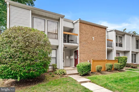 7 Dennison Dr, East Windsor, NJ MLS: NJME2065564