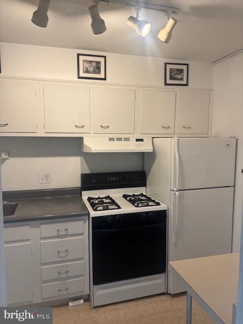 Tiny photo for 604 - 36 S Washington Square #604, PHILADELPHIA, PA 19106 (MLS # PAPH2615316)
