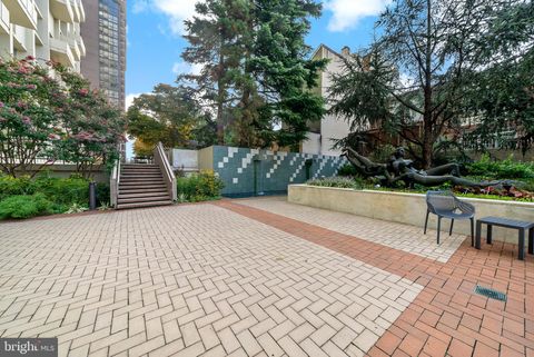 Tiny photo for 604 - 36 S Washington Square #604, PHILADELPHIA, PA 19106 (MLS # PAPH2615316)