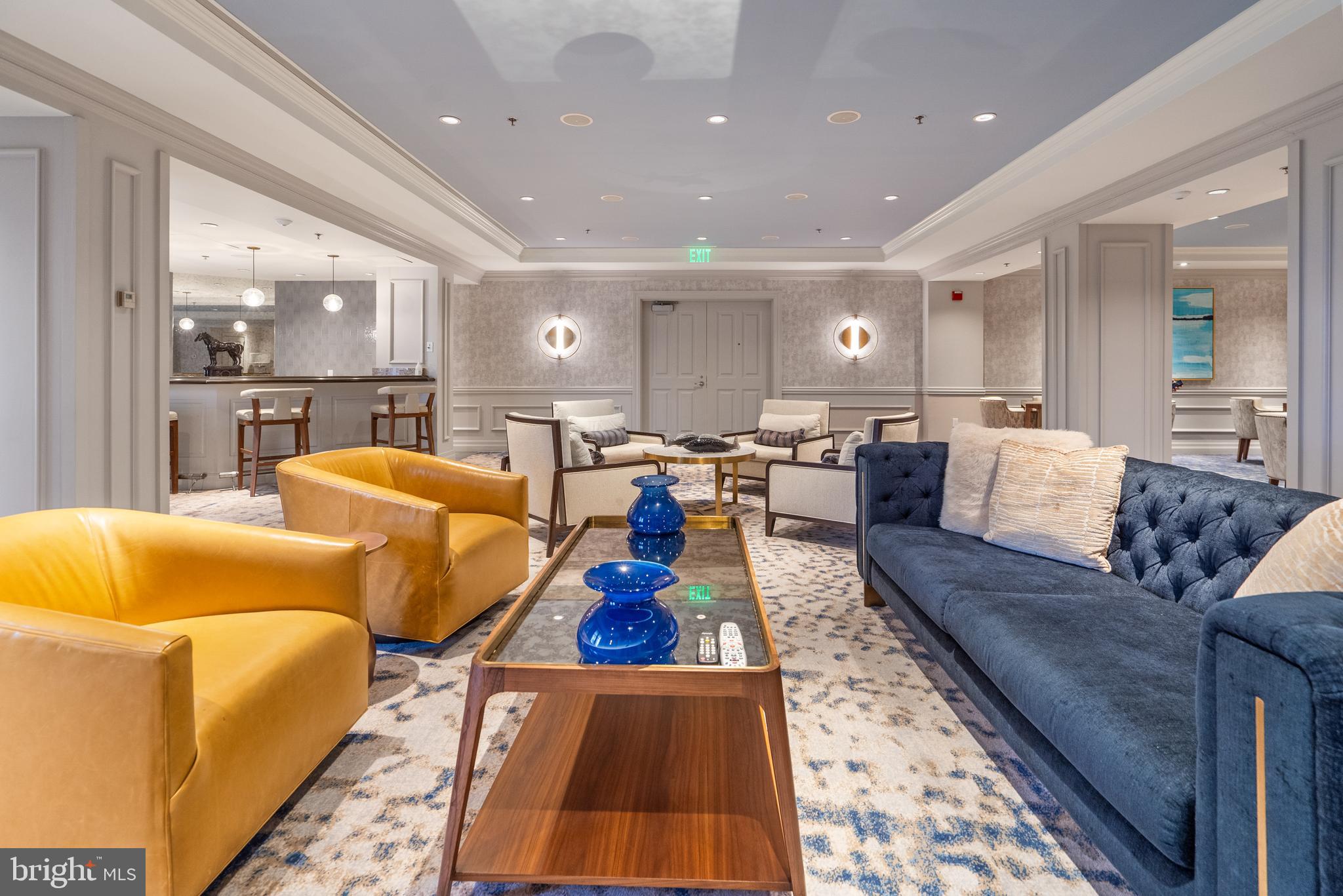 THE RITZ-CARLTON RESIDENCES - Residential Lease